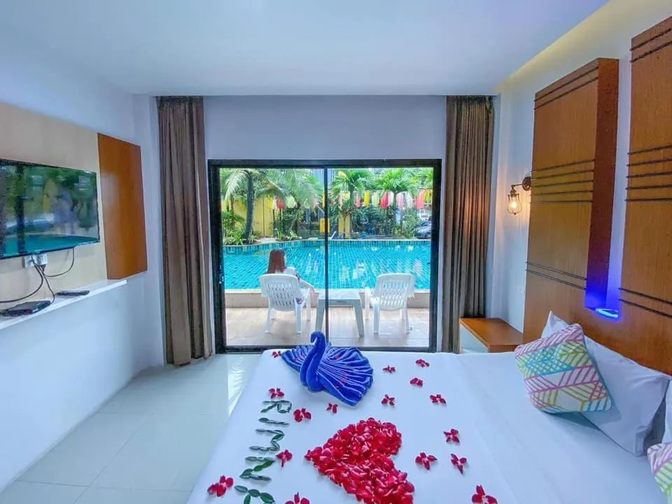 Bed in Rimnatee Resort Trang