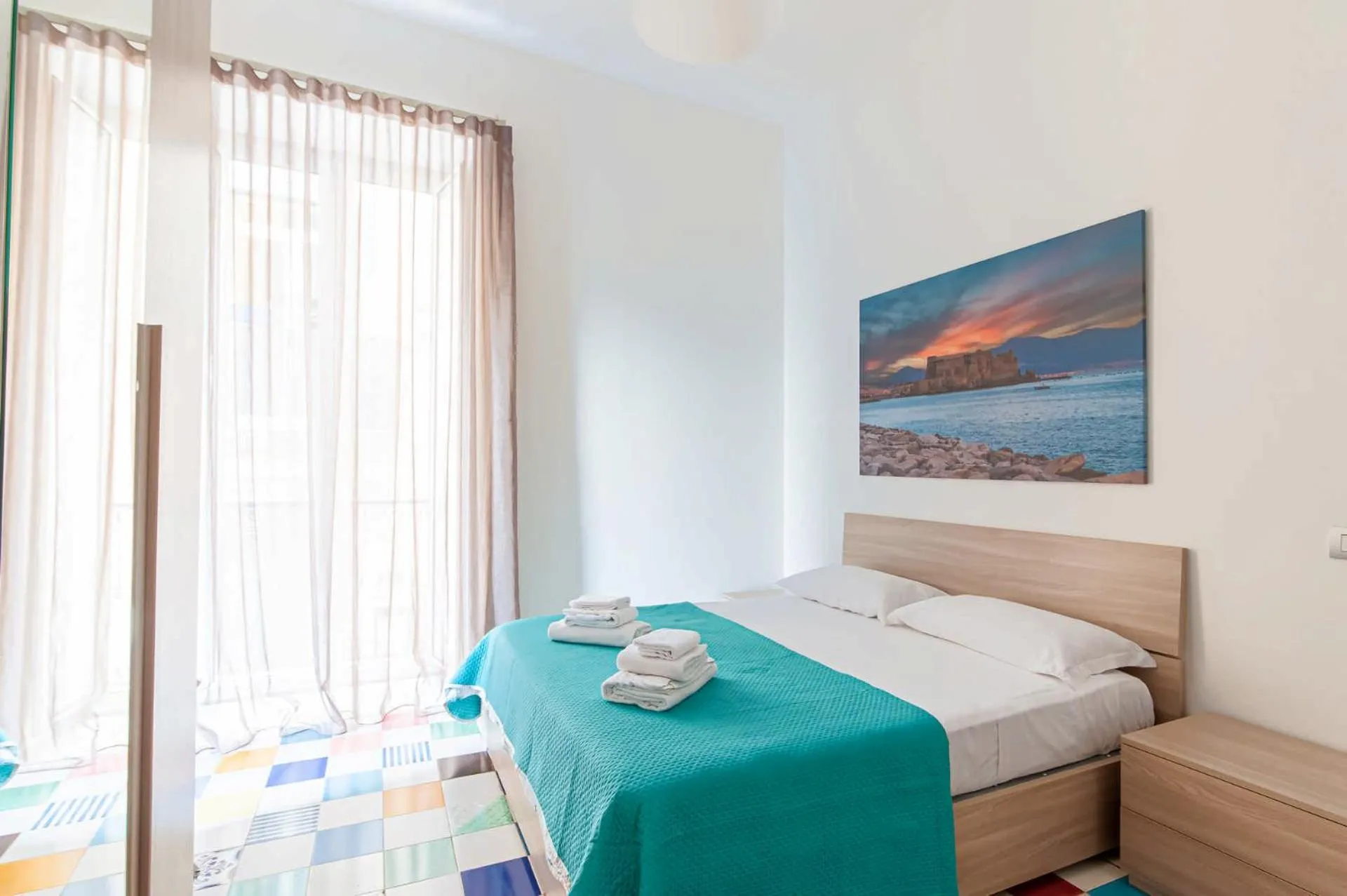 Bed in Appartamenti La Dimora di Parthenope Centro Storico