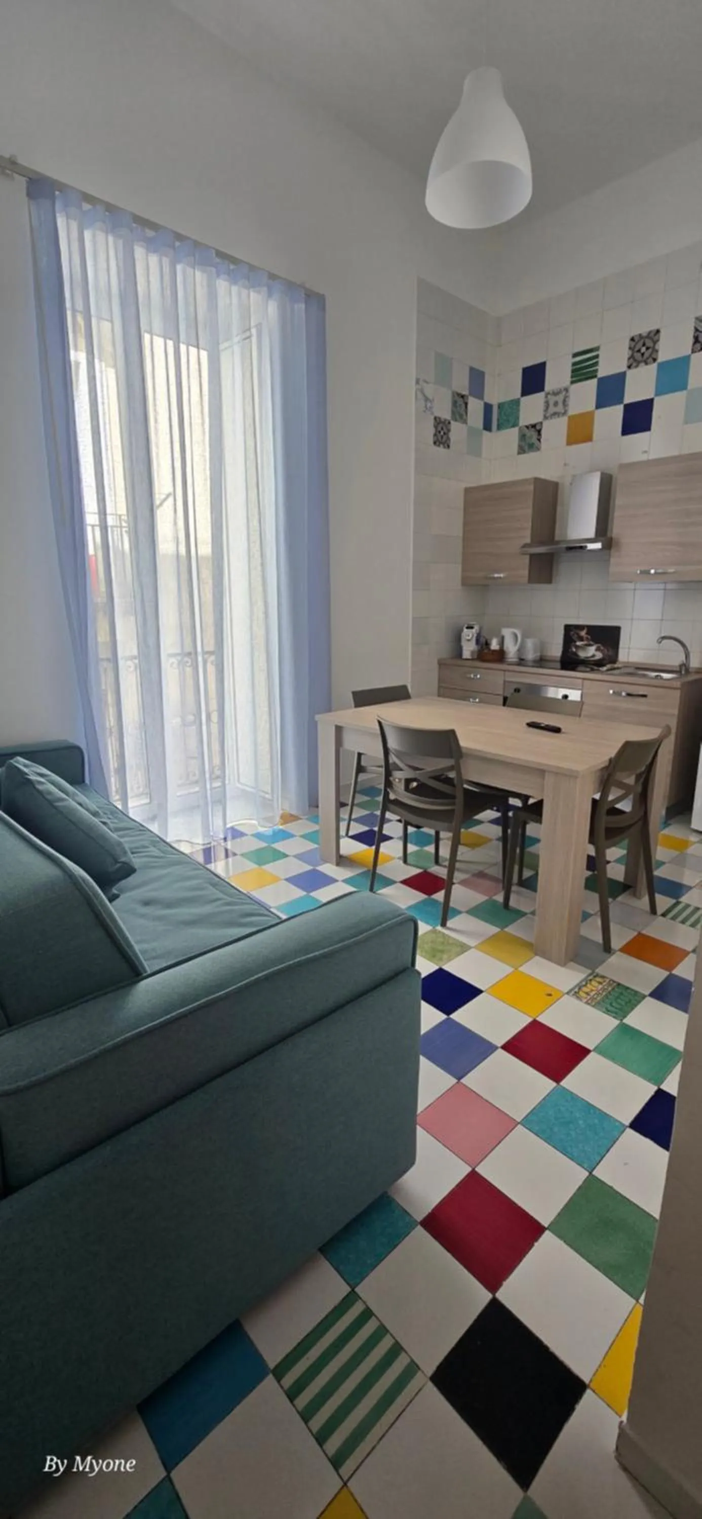 Kitchen or kitchenette in Appartamenti La Dimora di Parthenope Centro Storico