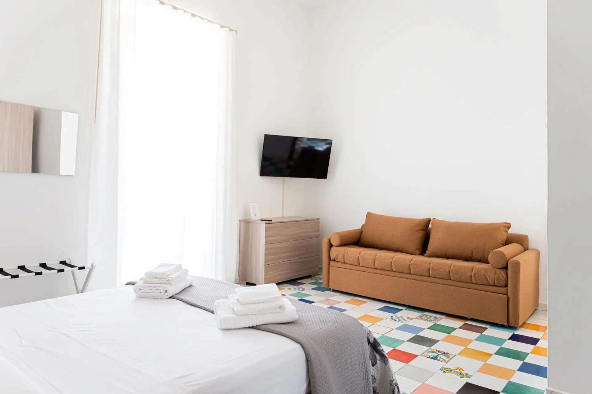 Bed in Appartamenti La Dimora di Parthenope Centro Storico