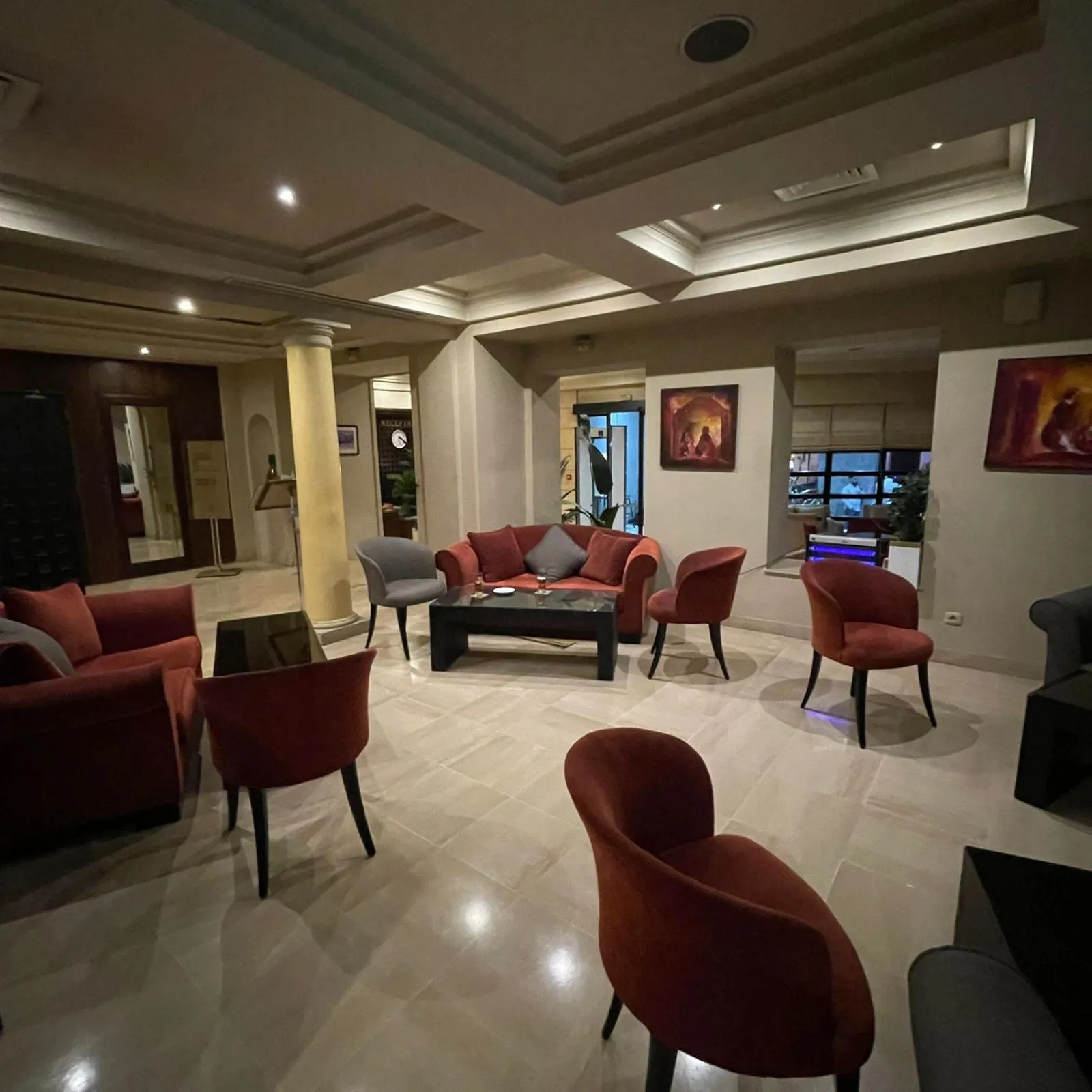 Lounge or bar in Hôtel LE CONSUL