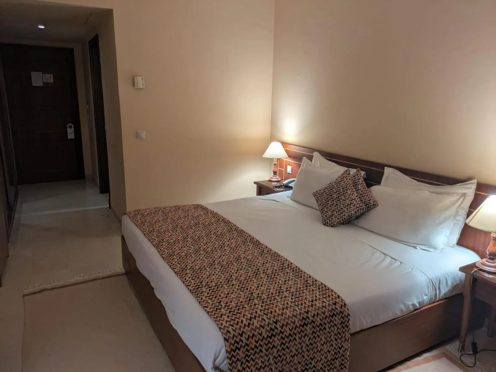 Bed in Hôtel LE CONSUL