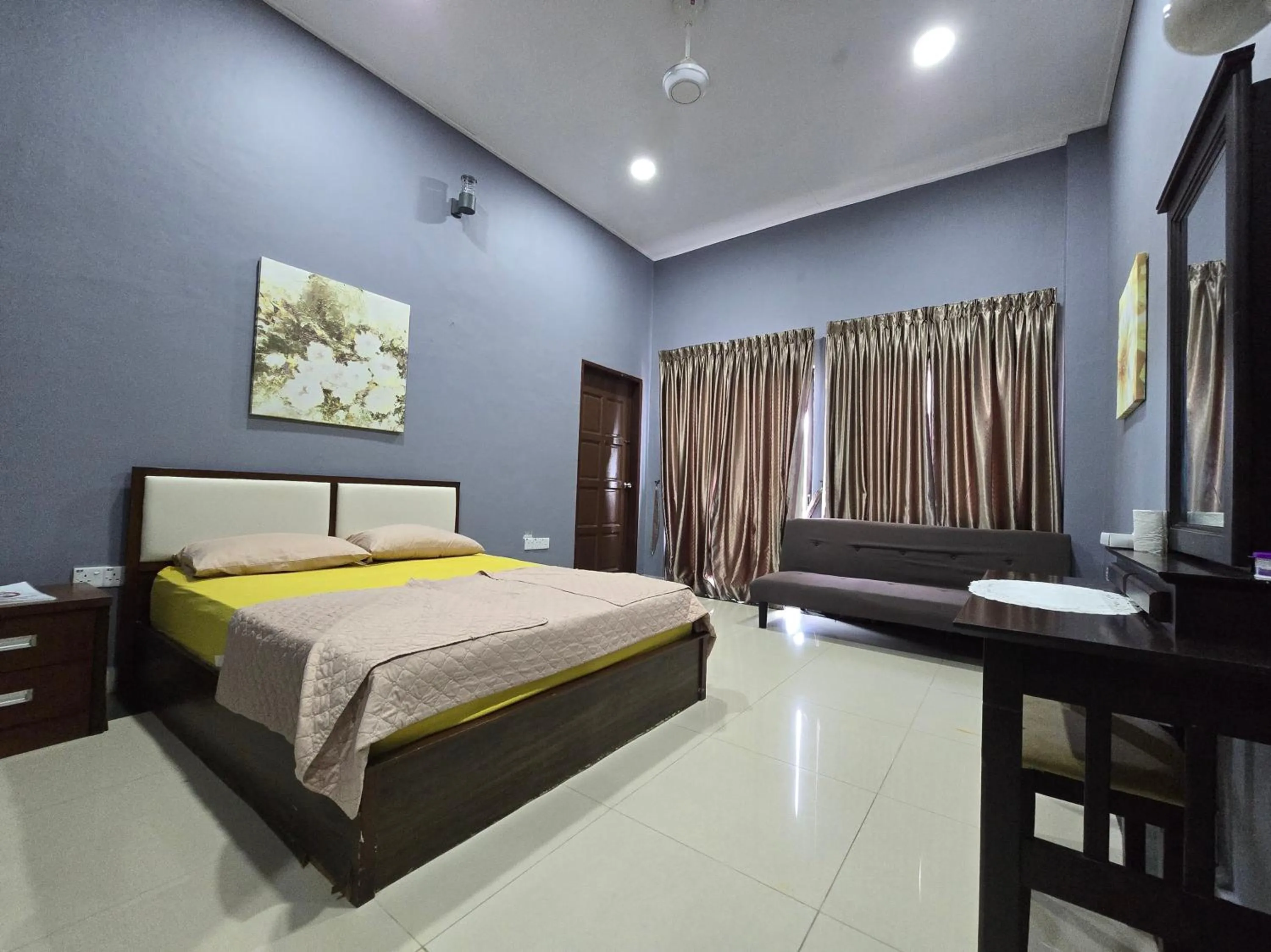 Bedroom in Hotel O Villa Impiana