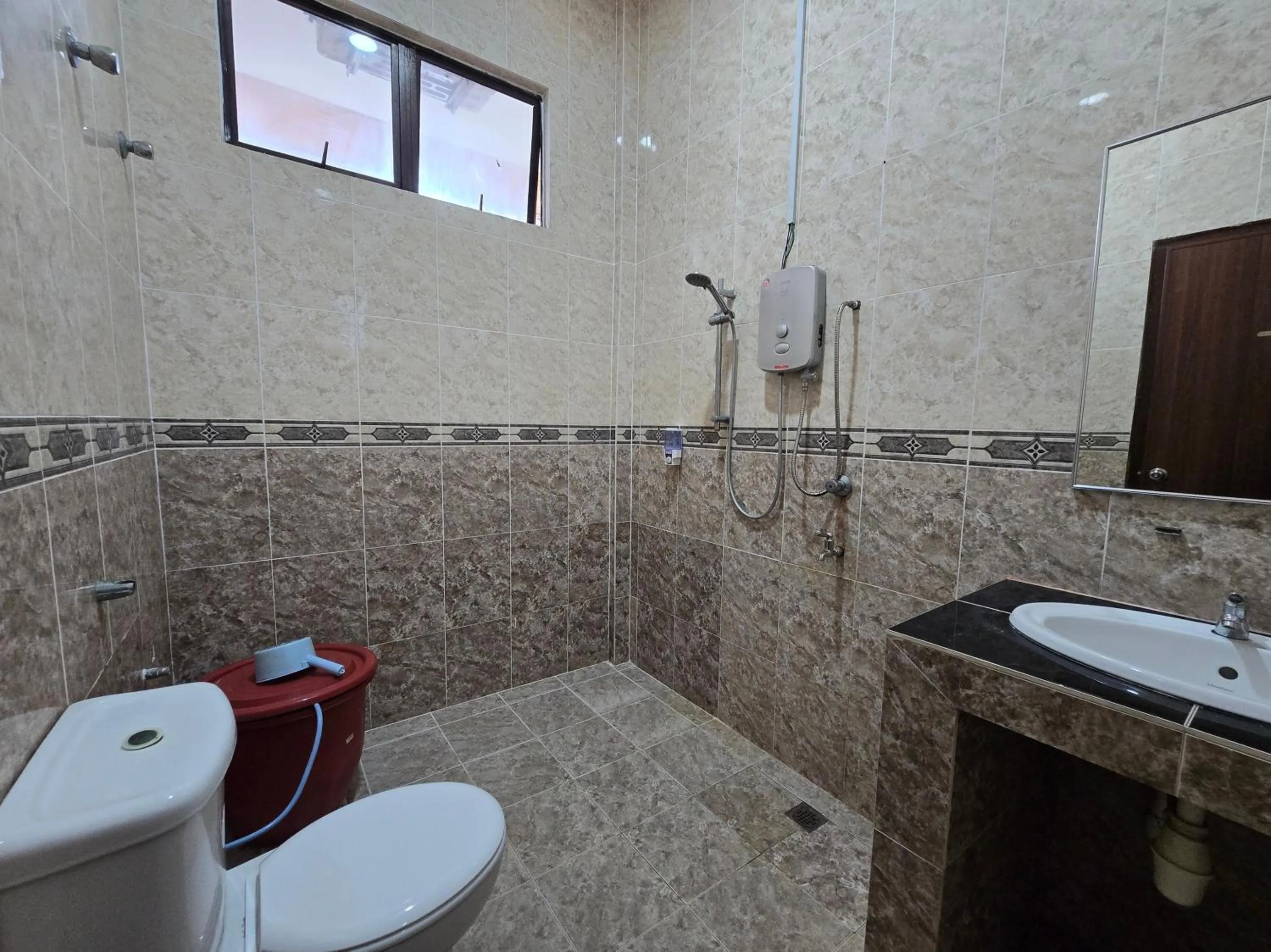 Bathroom in Hotel O Villa Impiana