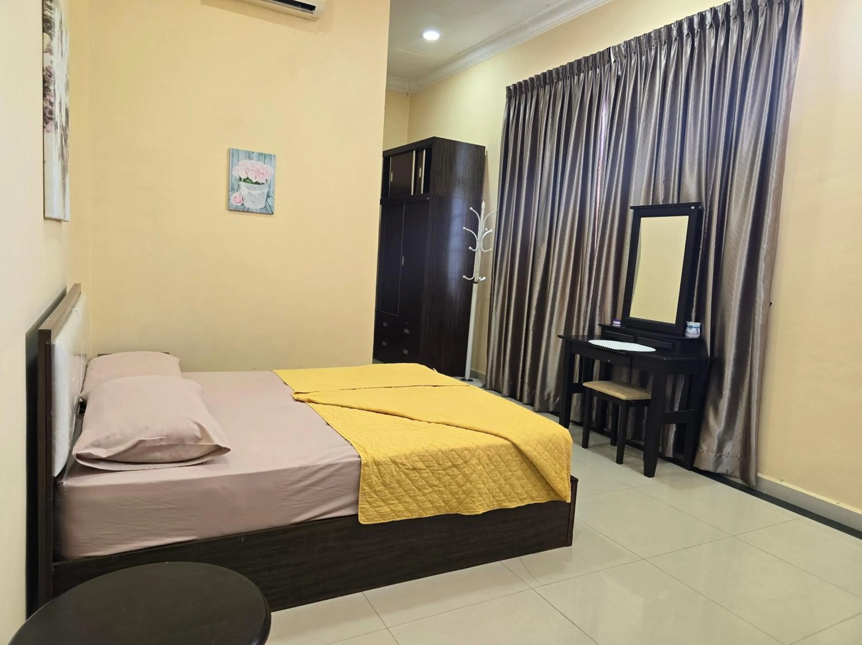 Bedroom in Hotel O Villa Impiana