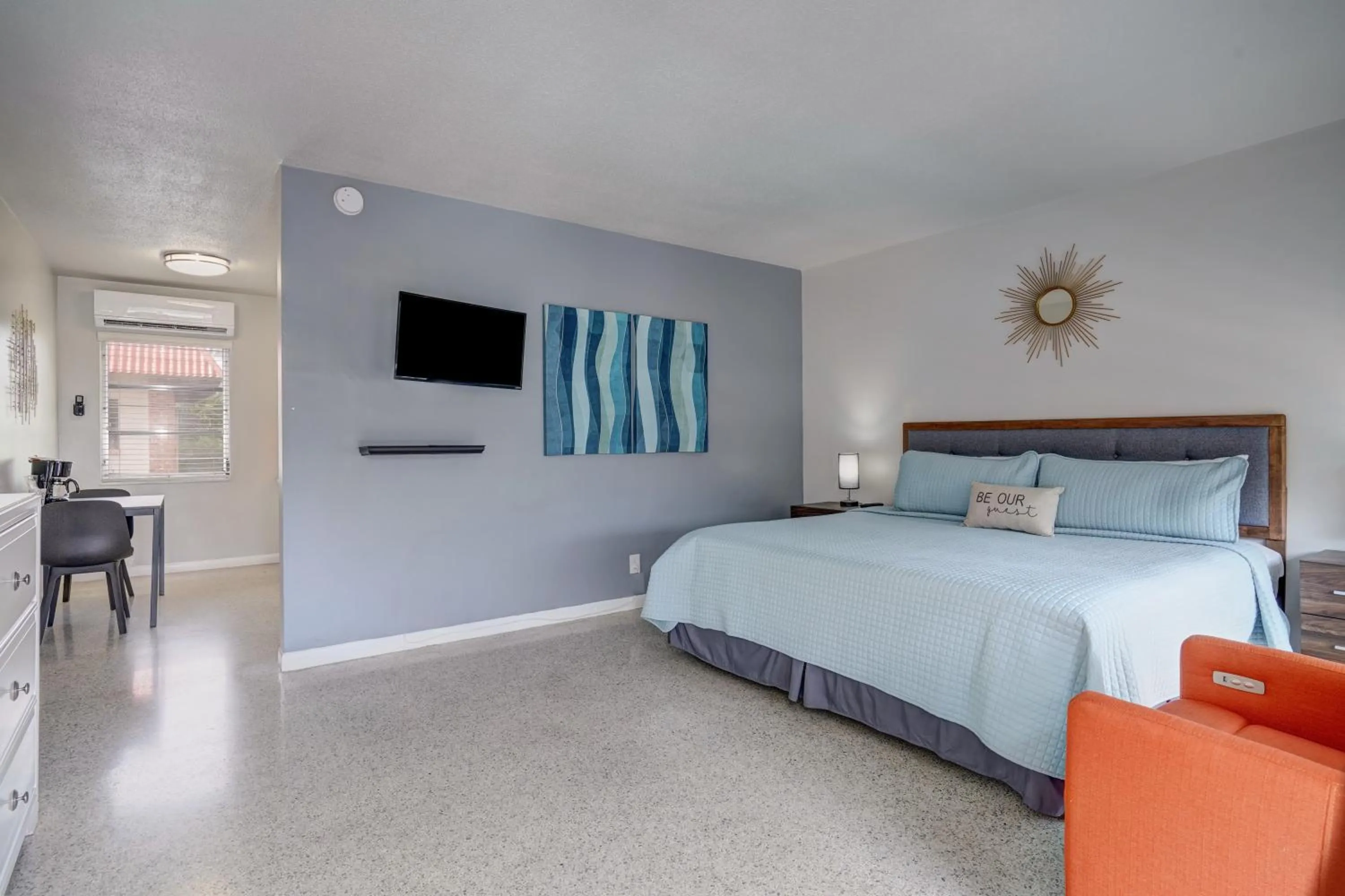 Bed in Ocean Villas of Deerfield