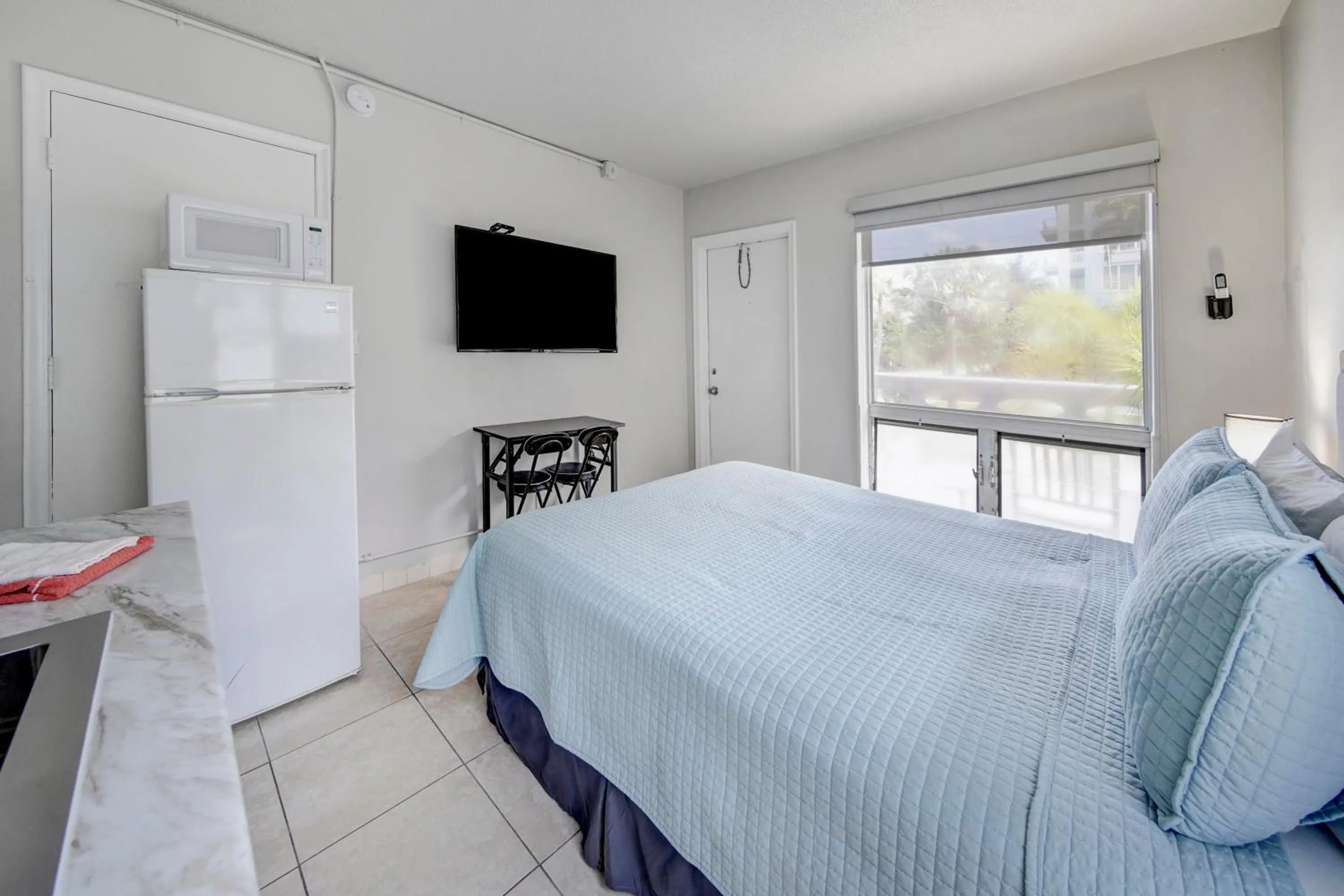 Bed in Ocean Villas of Deerfield