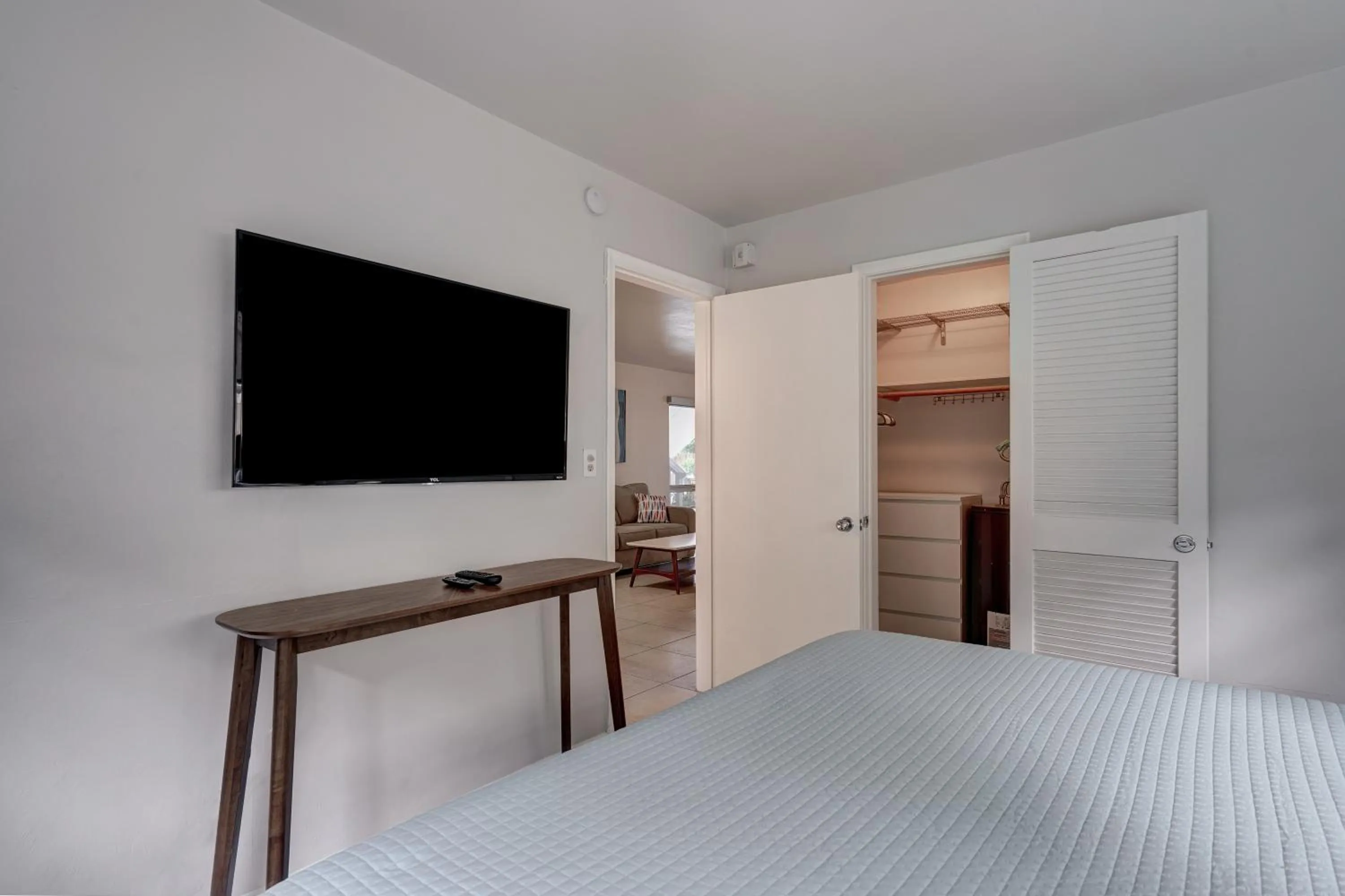 Bed in Ocean Villas of Deerfield