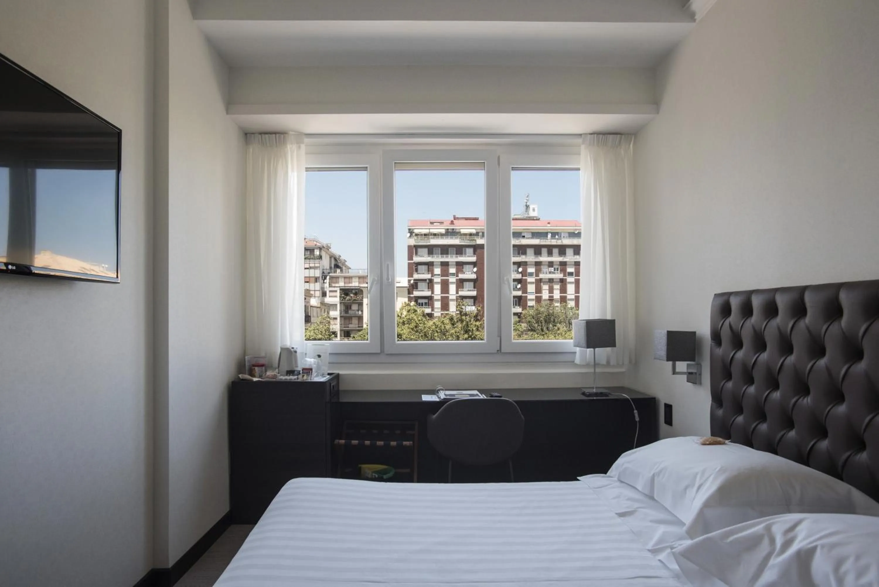 Photo of the whole room, Bed in Hotel Plaza