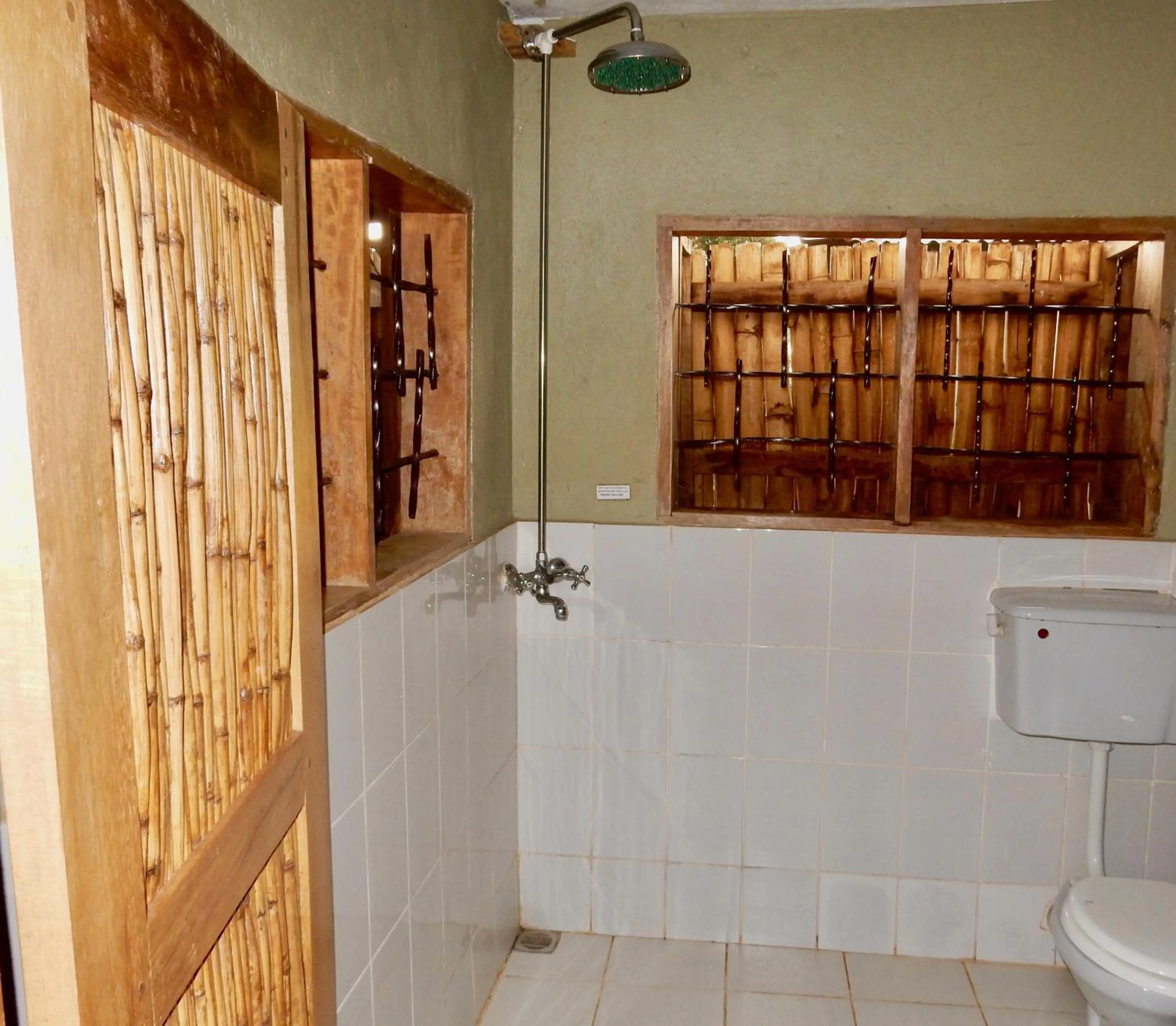 Bathroom in Gately Inn Entebbe