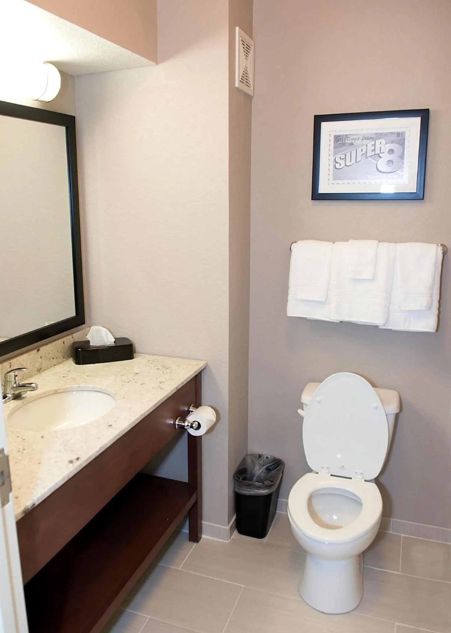 Super 8 by Wyndham Stanton