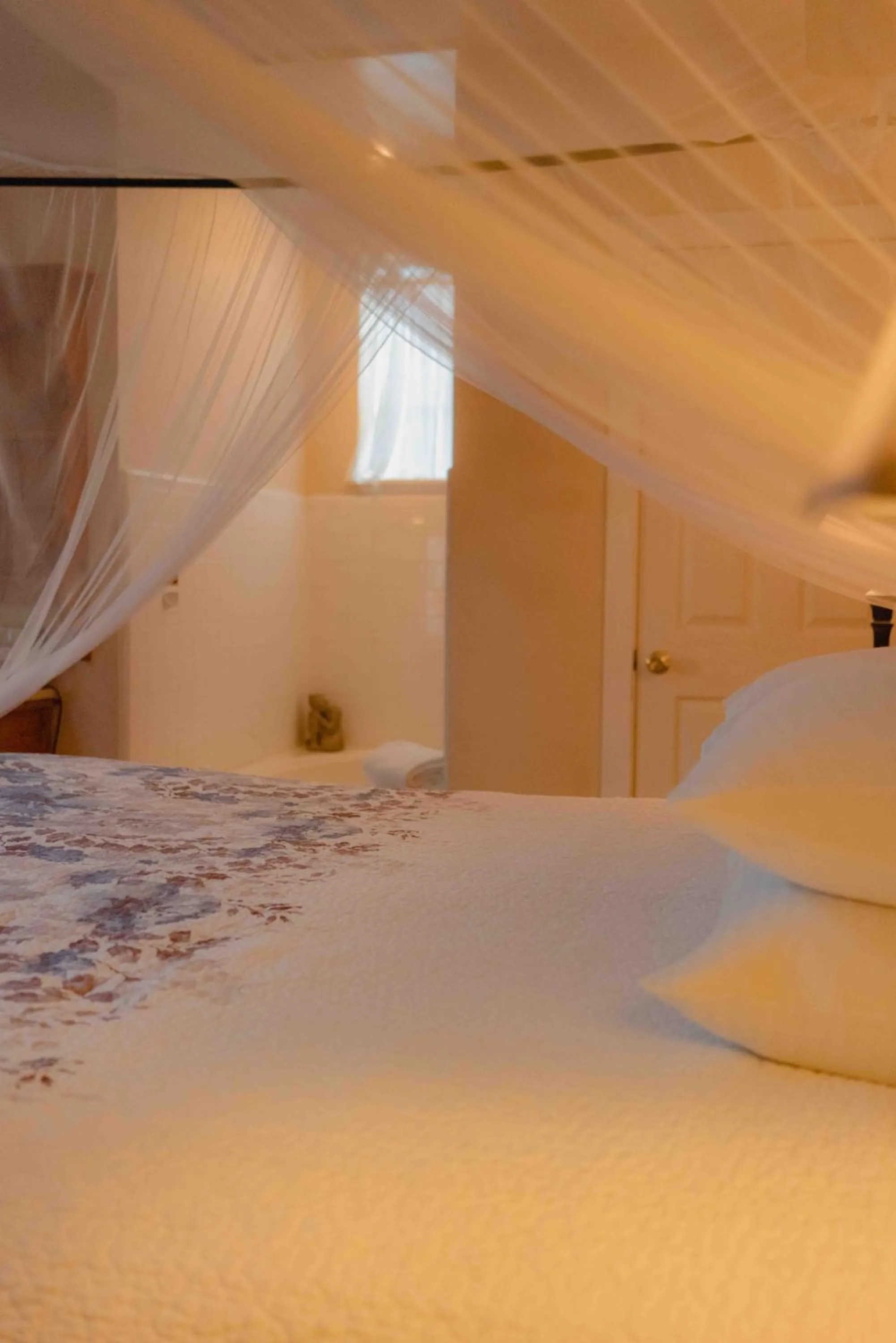 Bed in Cabernet House, an Old World Inn