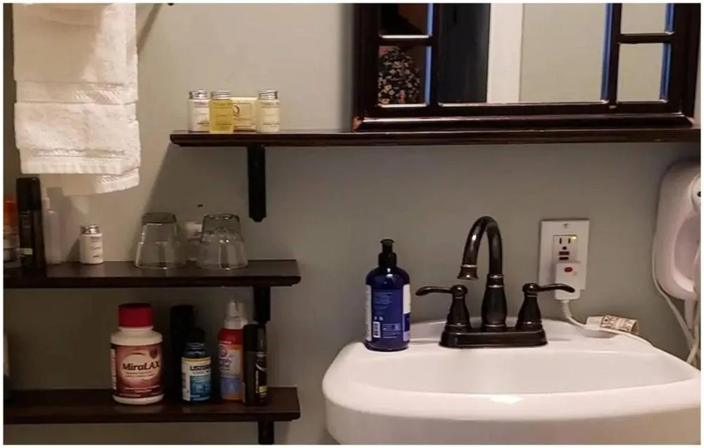 Cabernet House, an Old World Inn