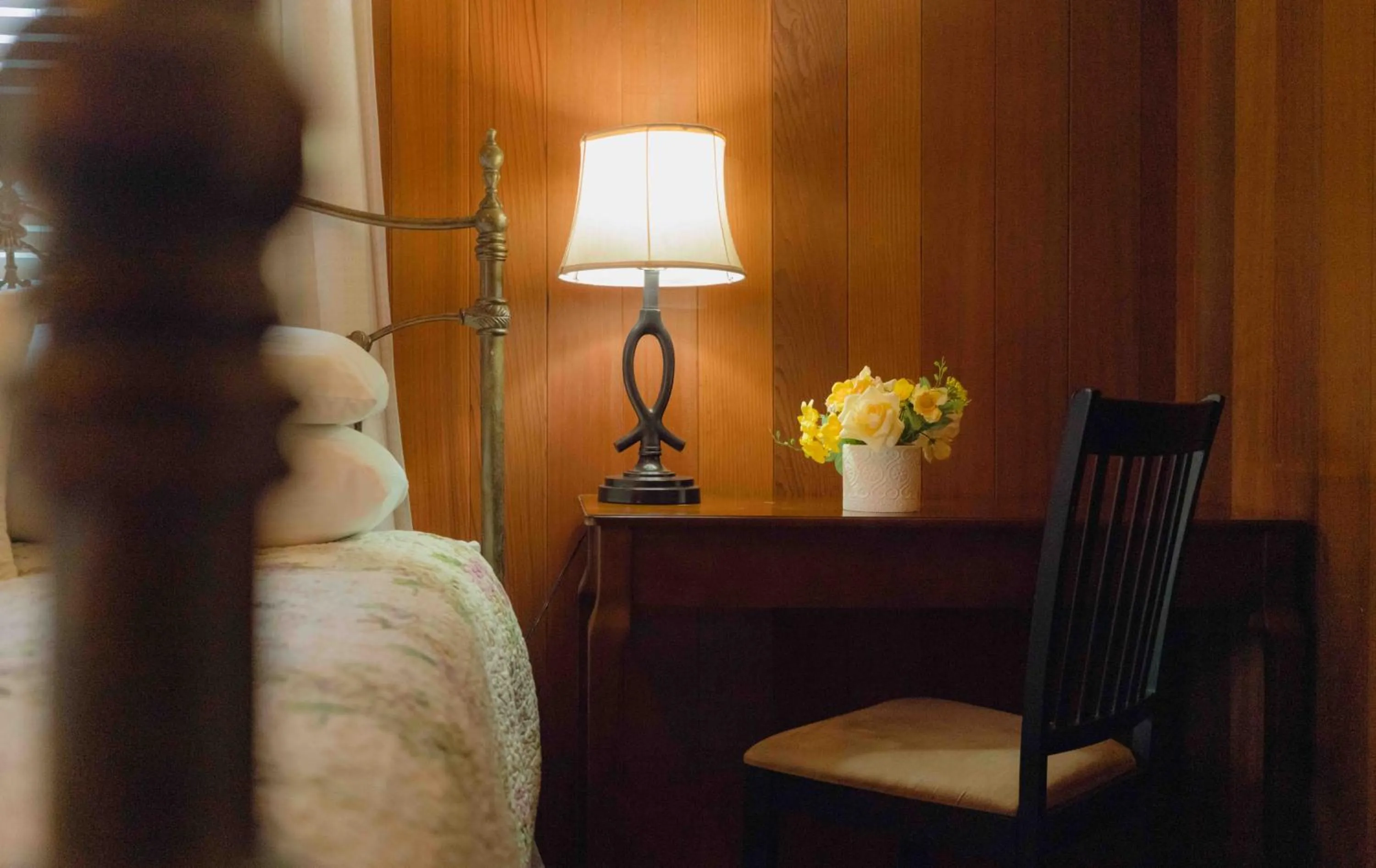 Cabernet House, an Old World Inn