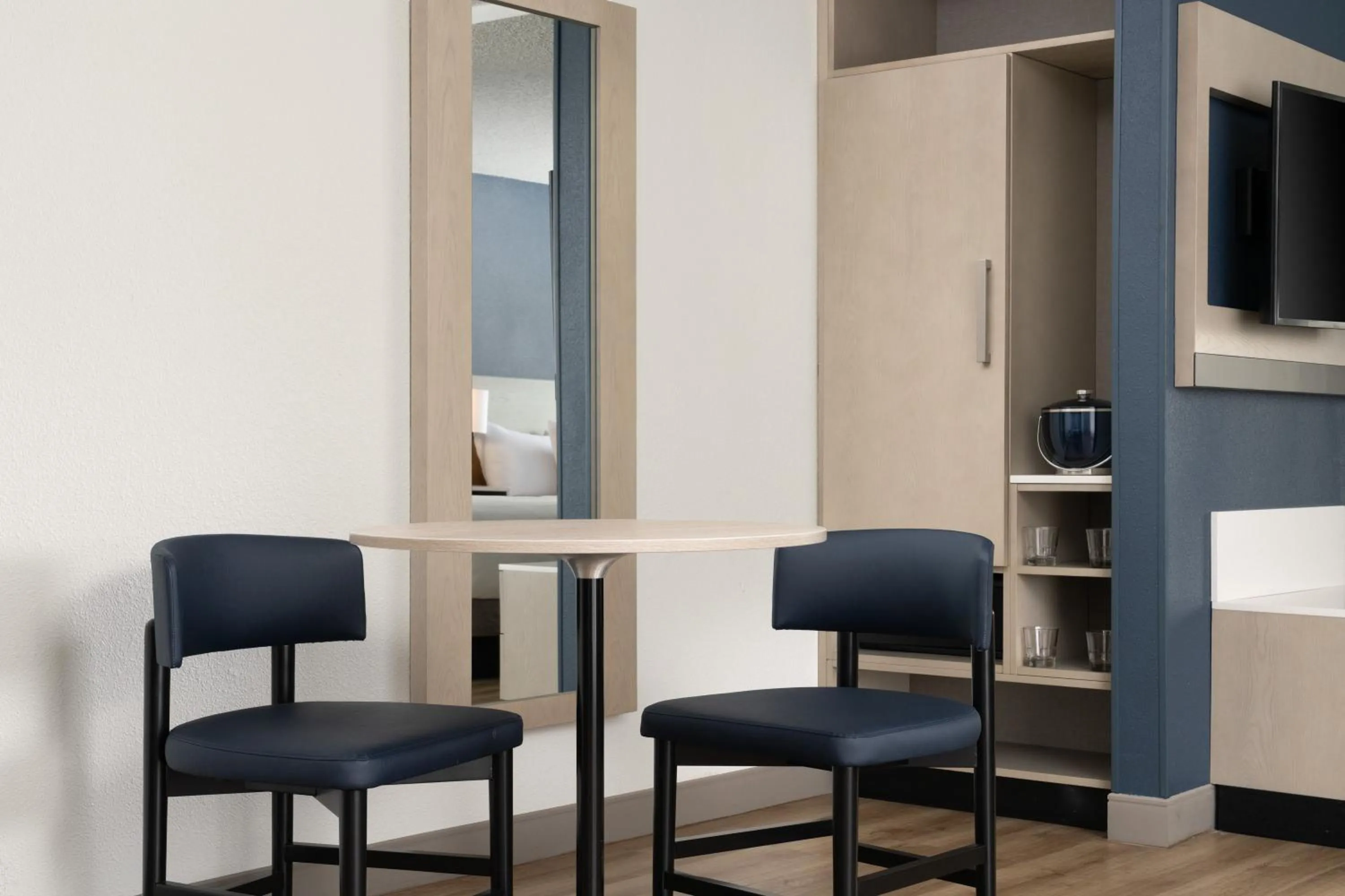 Living room in Hyatt Place Secaucus Meadowlands