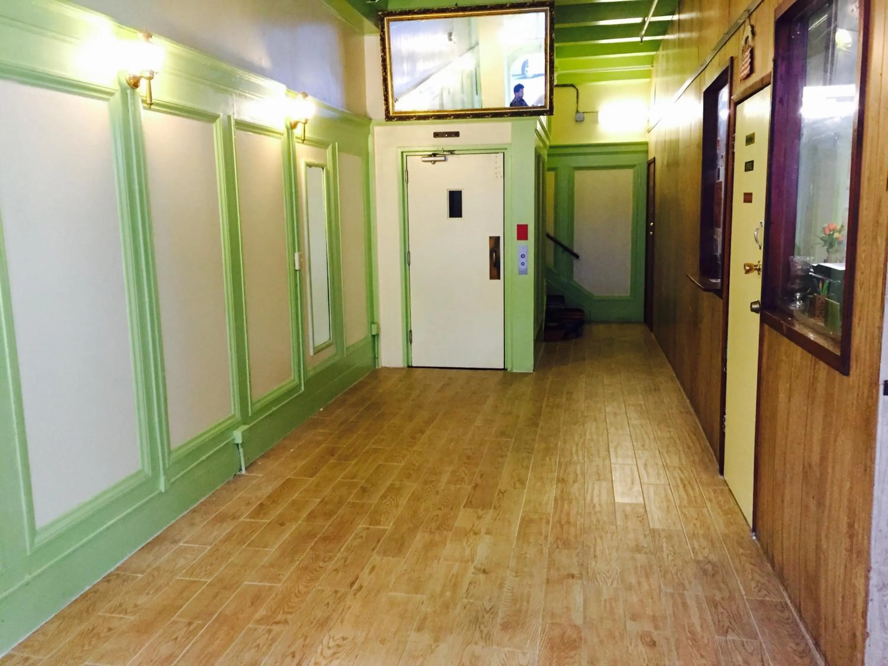 Property building in Aldrich Hotel