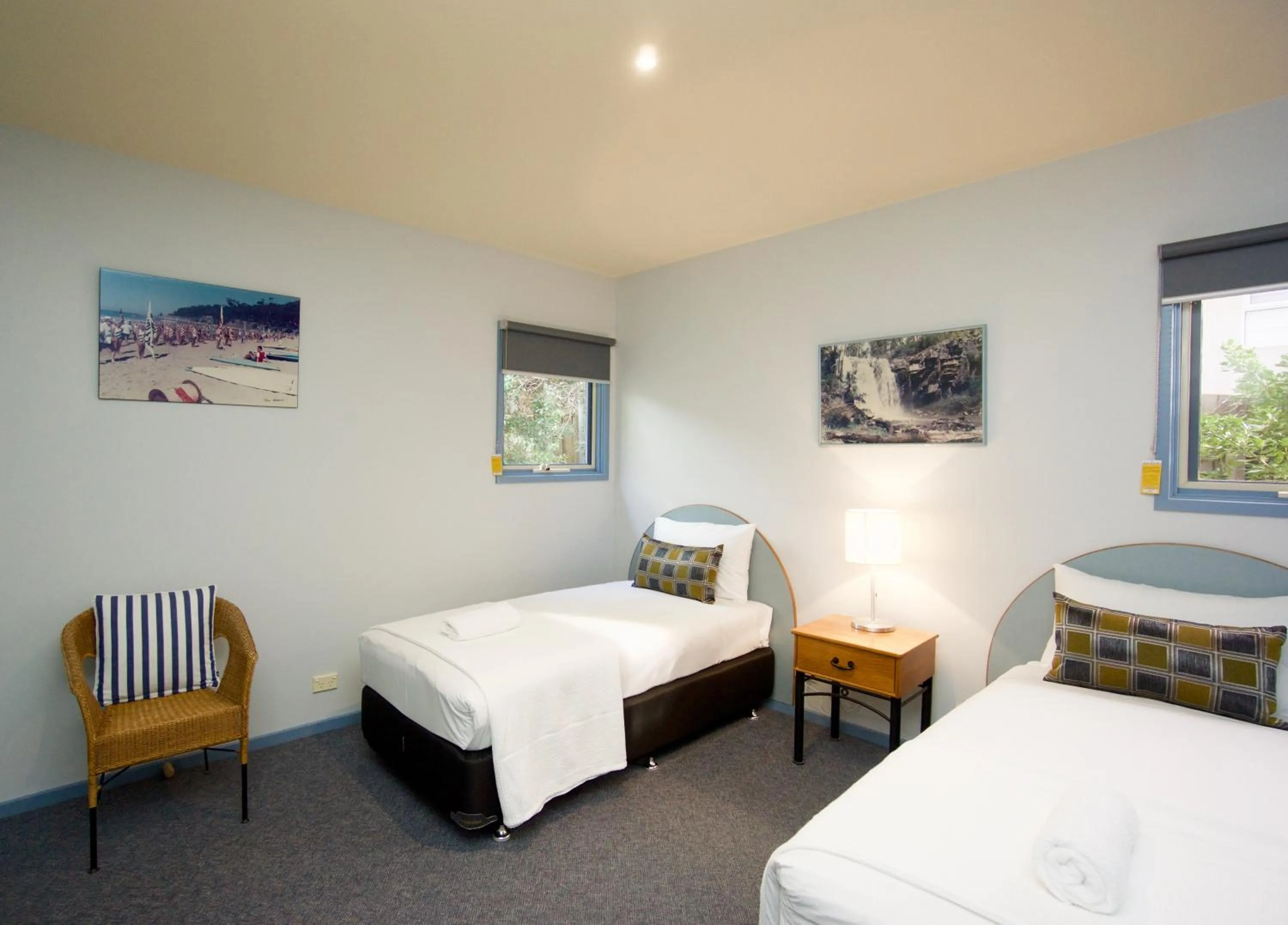 Day, Bed in Pierview Apartments