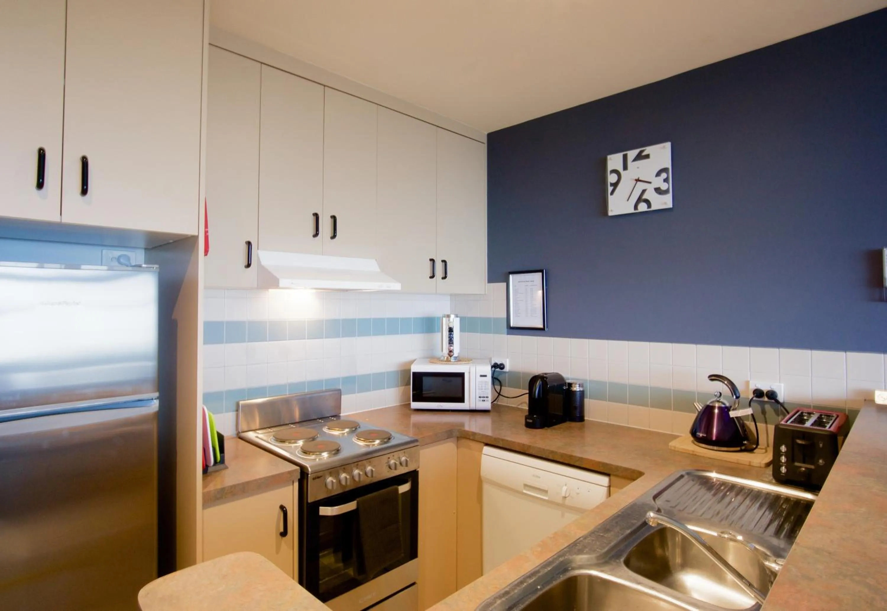 Kitchen or kitchenette in Pierview Apartments