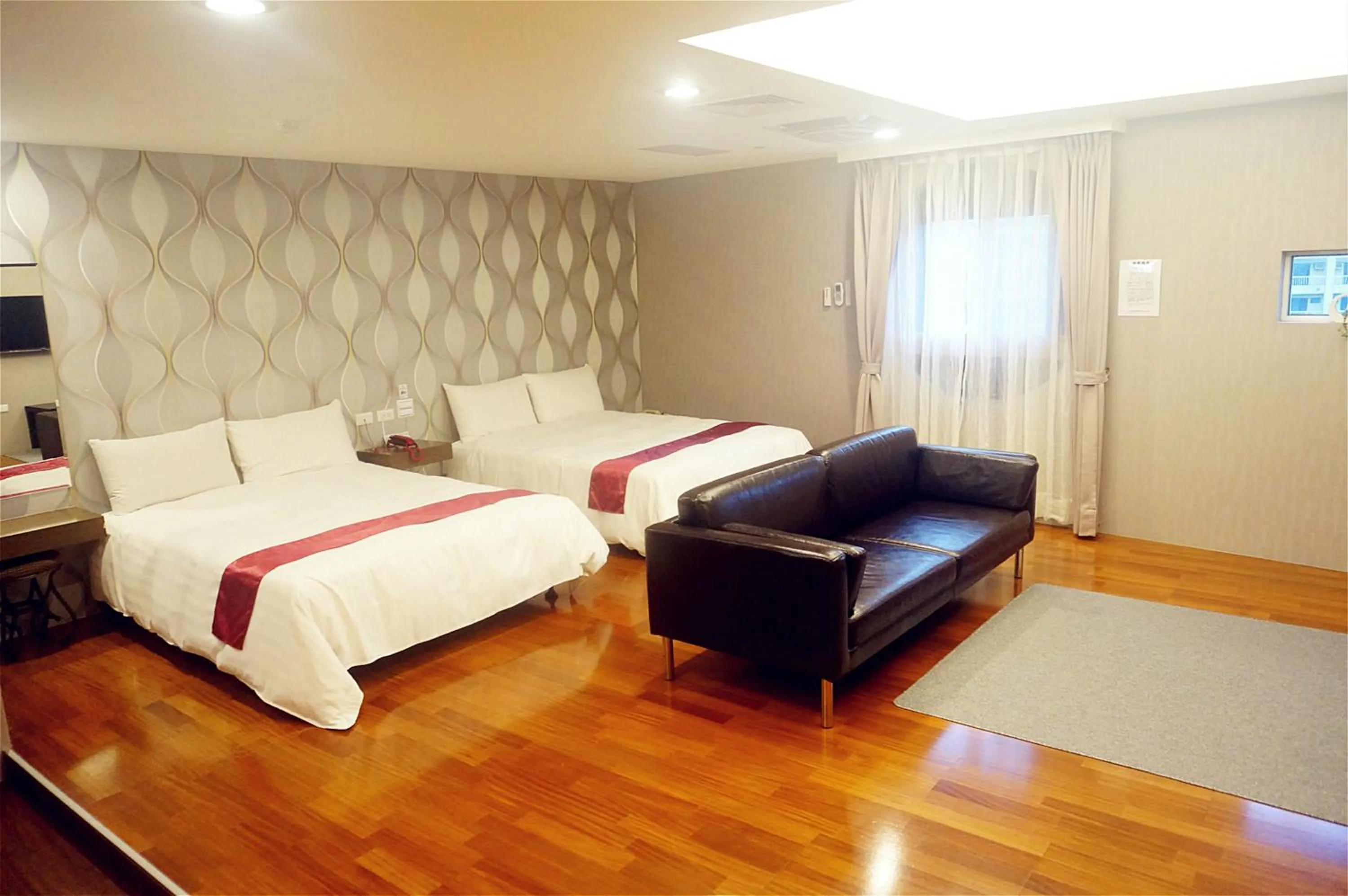 Photo of the whole room, Bed in Every Day Hot Spring Hotel