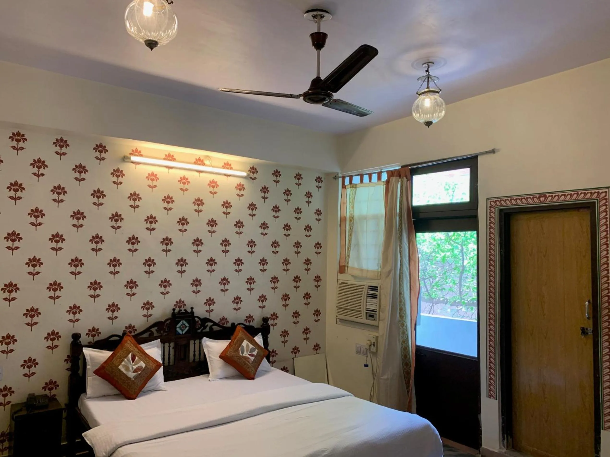 Bed in Vinayak Guest House