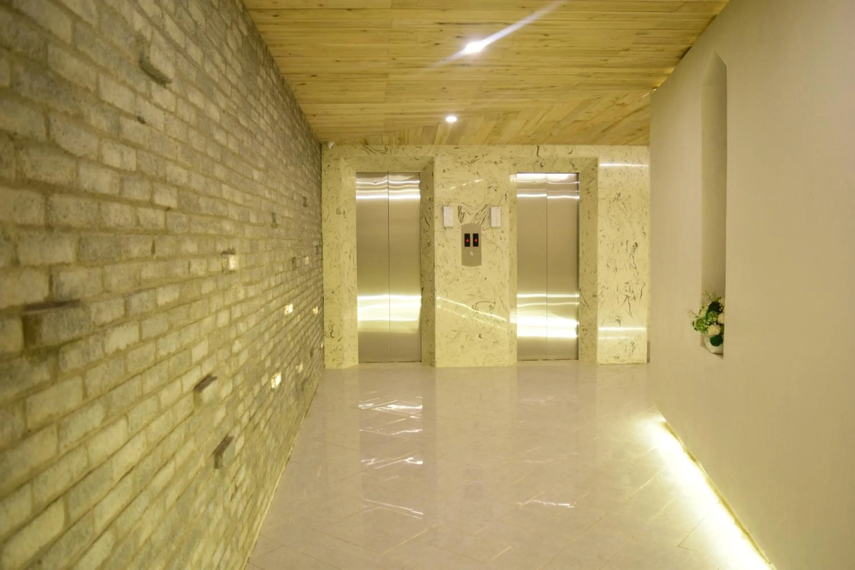 Communal lounge/ TV room in Phuong Nam Hotel