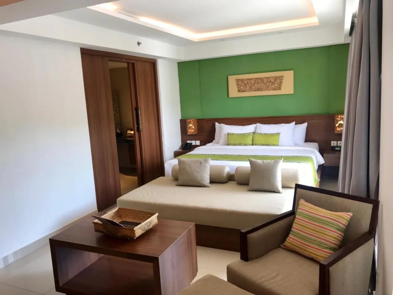 Bedroom, Bed in d'primahotel Petitenget Seminyak 2