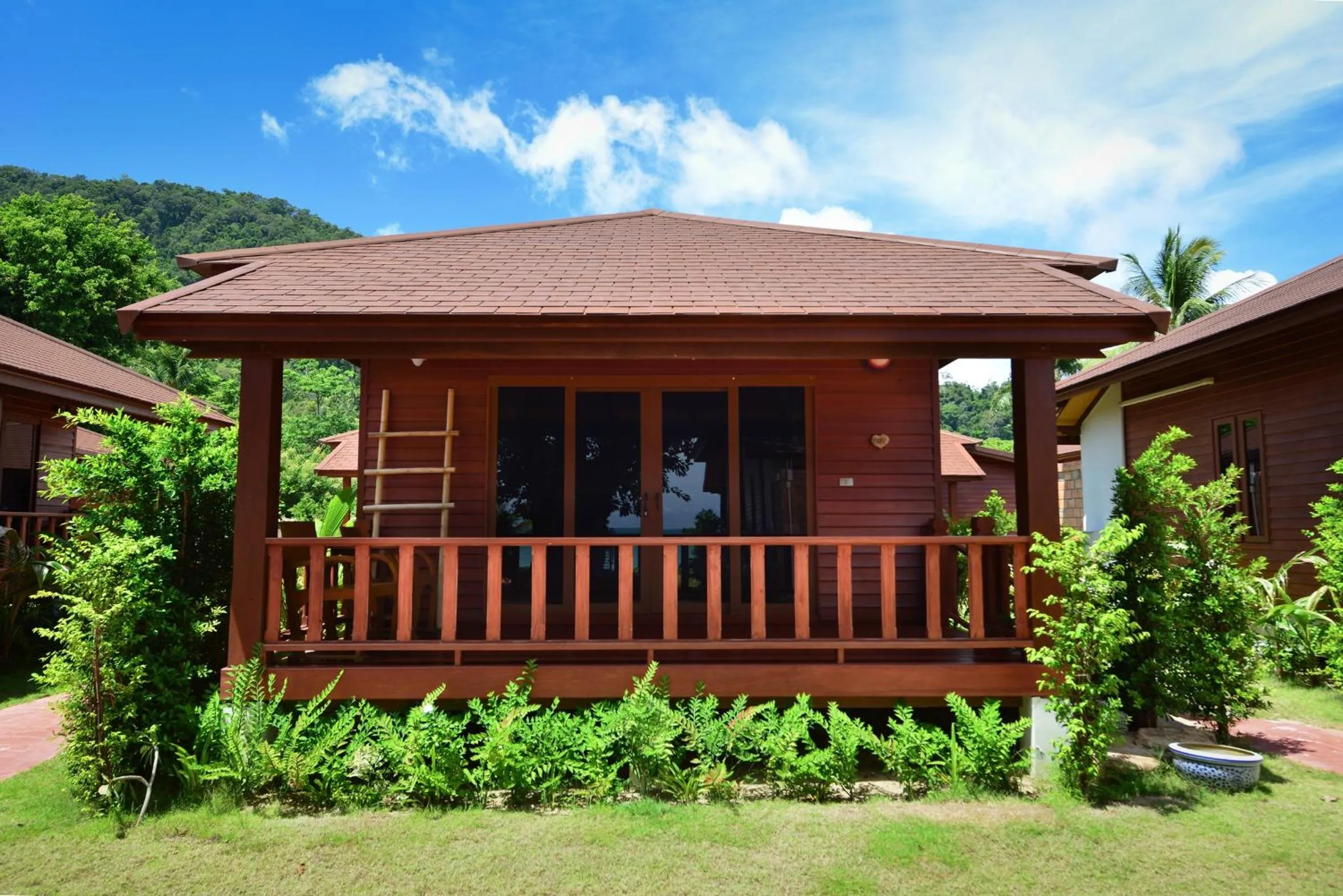 Sea view in PingChan Koh Phangan Beachfront Resort