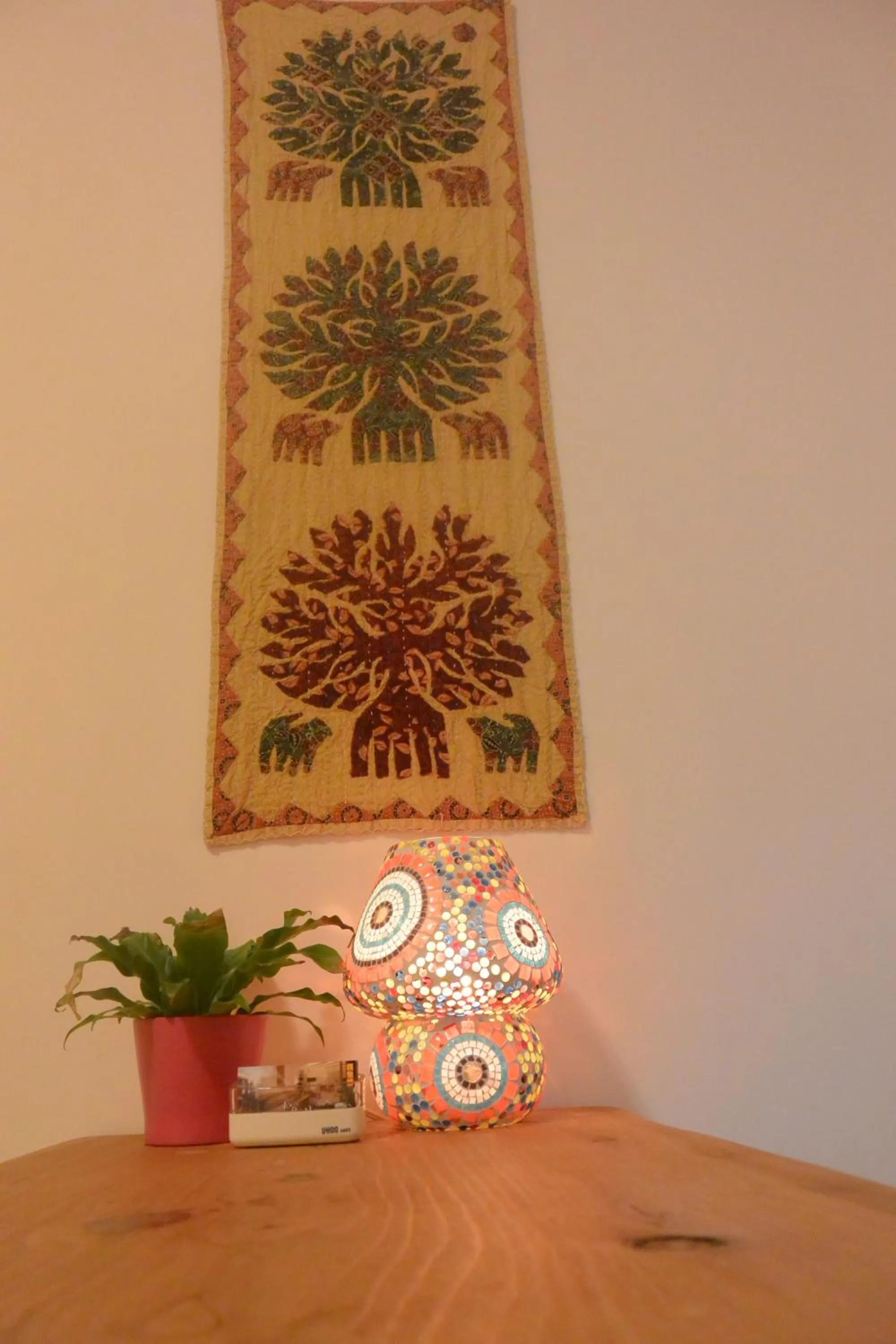 Decorative detail in Jiaoxi Song Tian B&B