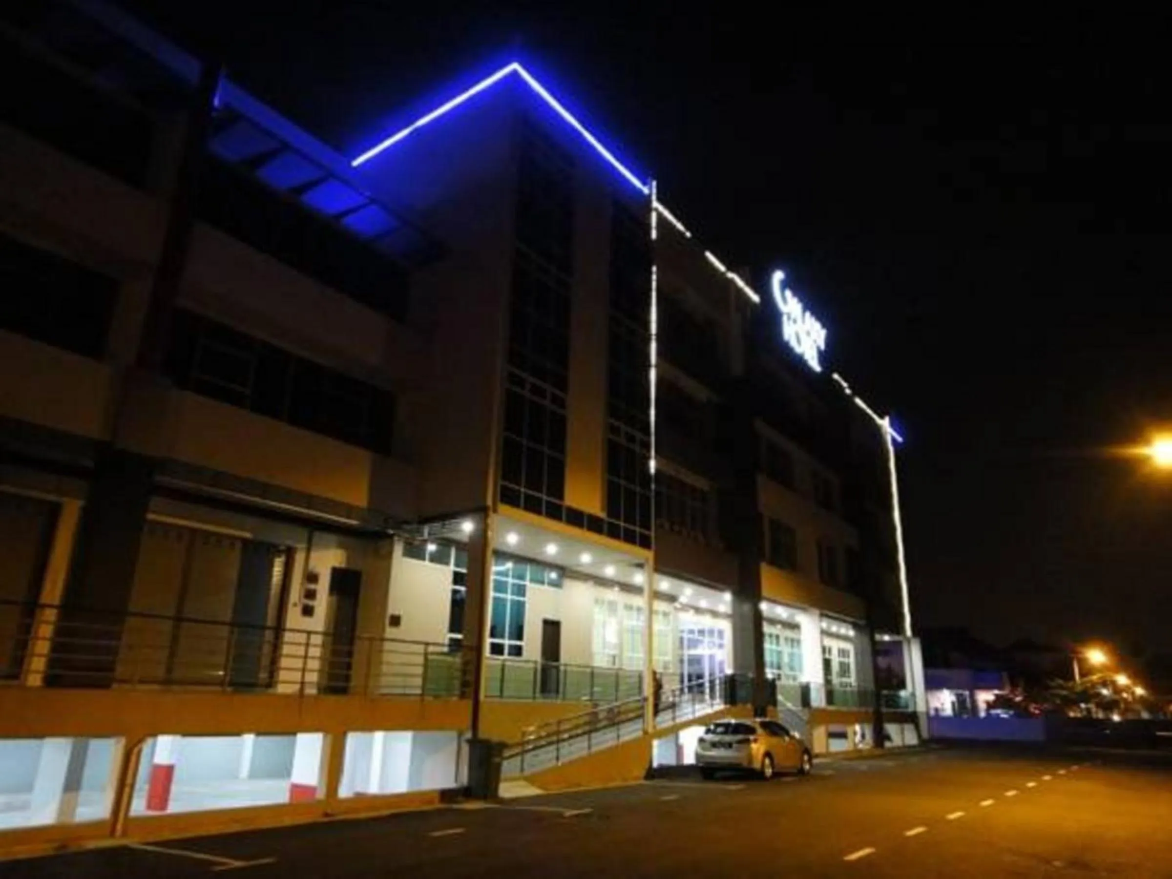 Facade/entrance in Galaxy Hotel SIMPANG AMPAT