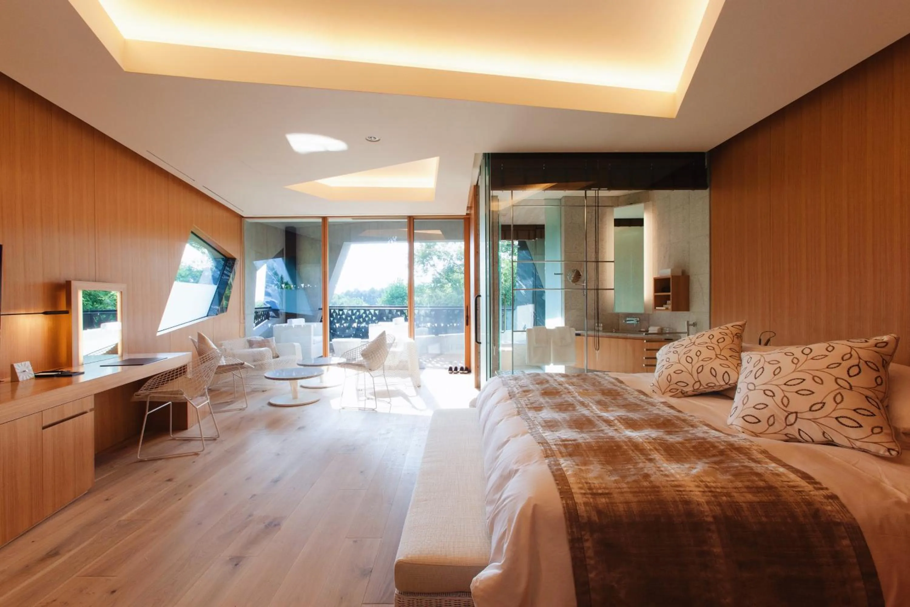 Photo of the whole room, Bed in HOTEL KEYFOREST HOKUTO