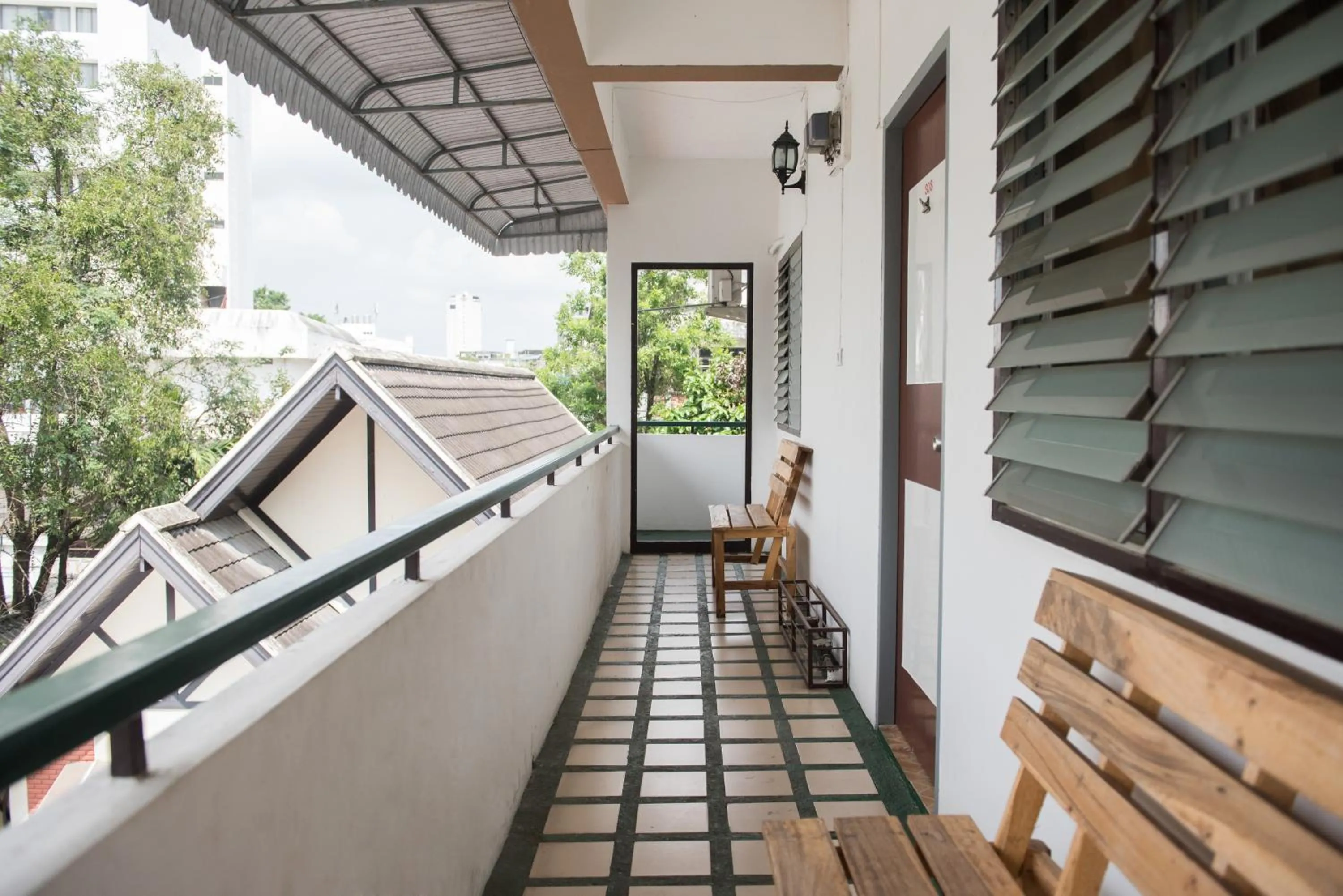 Balcony/Terrace in Dutch Guest้้house Chiang Mai
