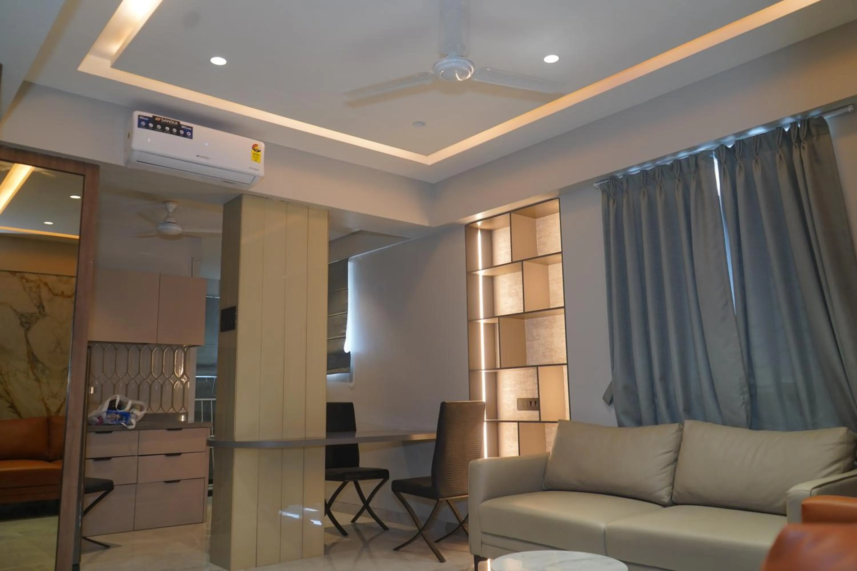 TV and multimedia in Abssolute Homtel - Rooms & Suites