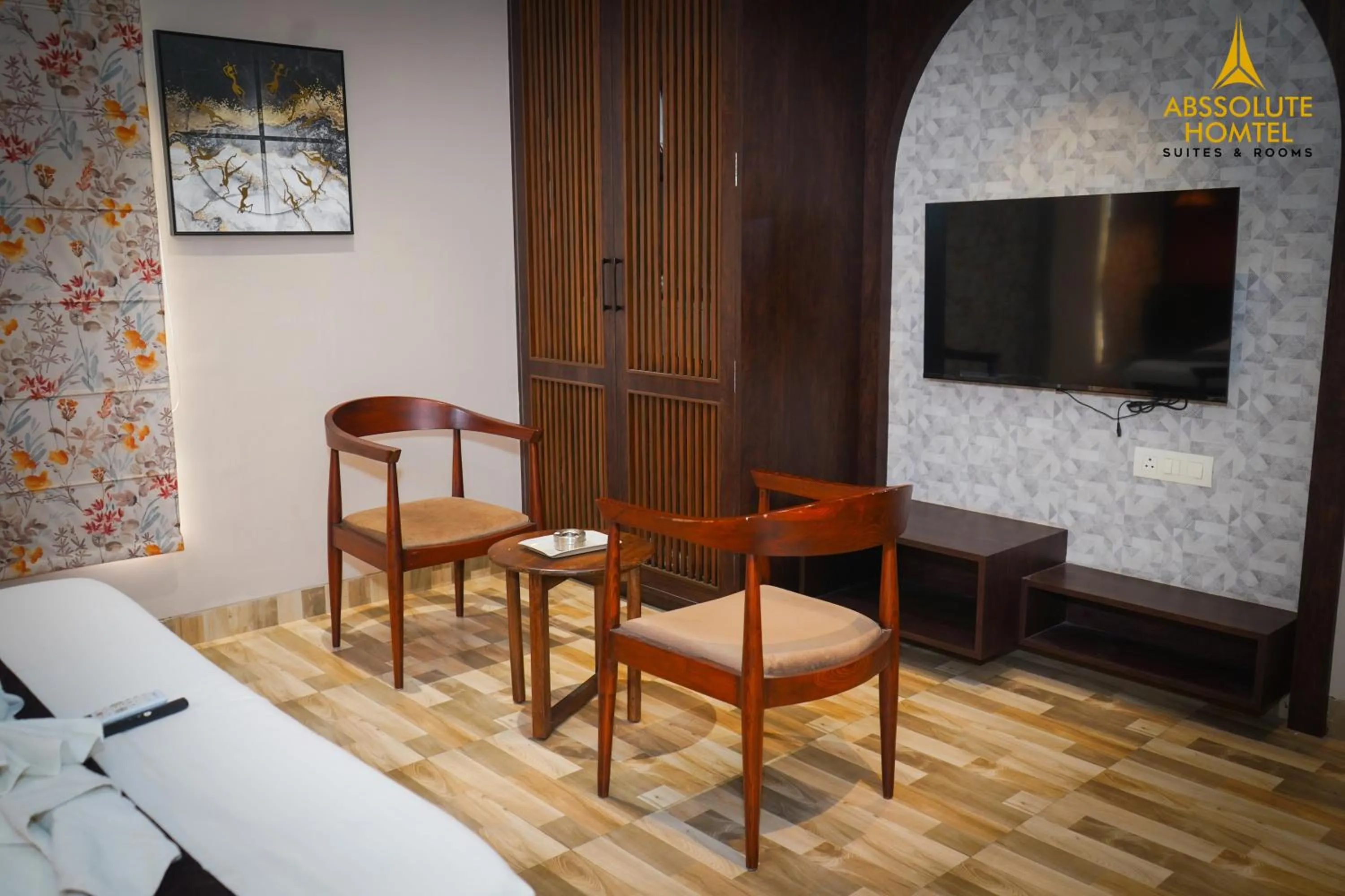 TV and multimedia in Abssolute Homtel - Rooms & Suites