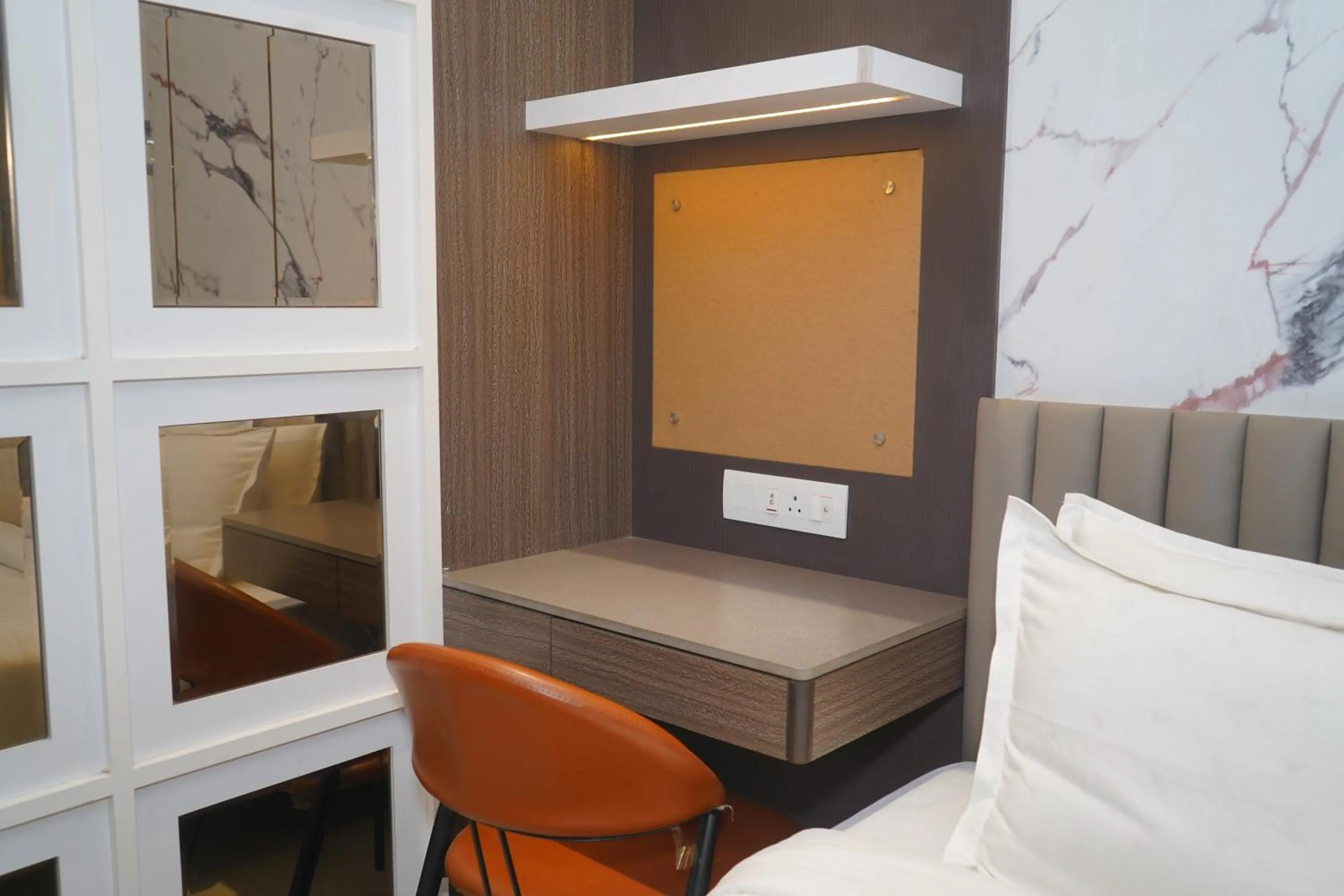 Seating area in Abssolute Homtel - Rooms & Suites