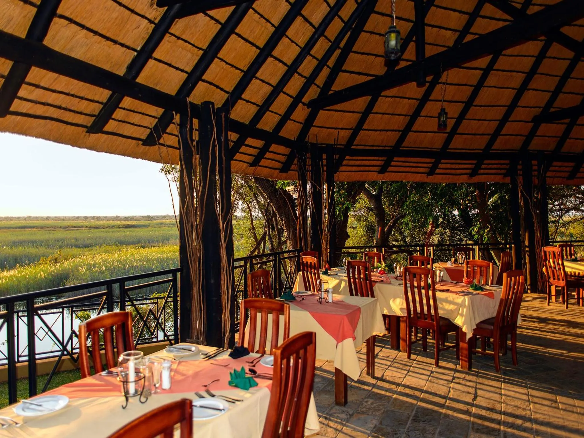 Restaurant/places to eat in Gondwana Namushasha River Lodge