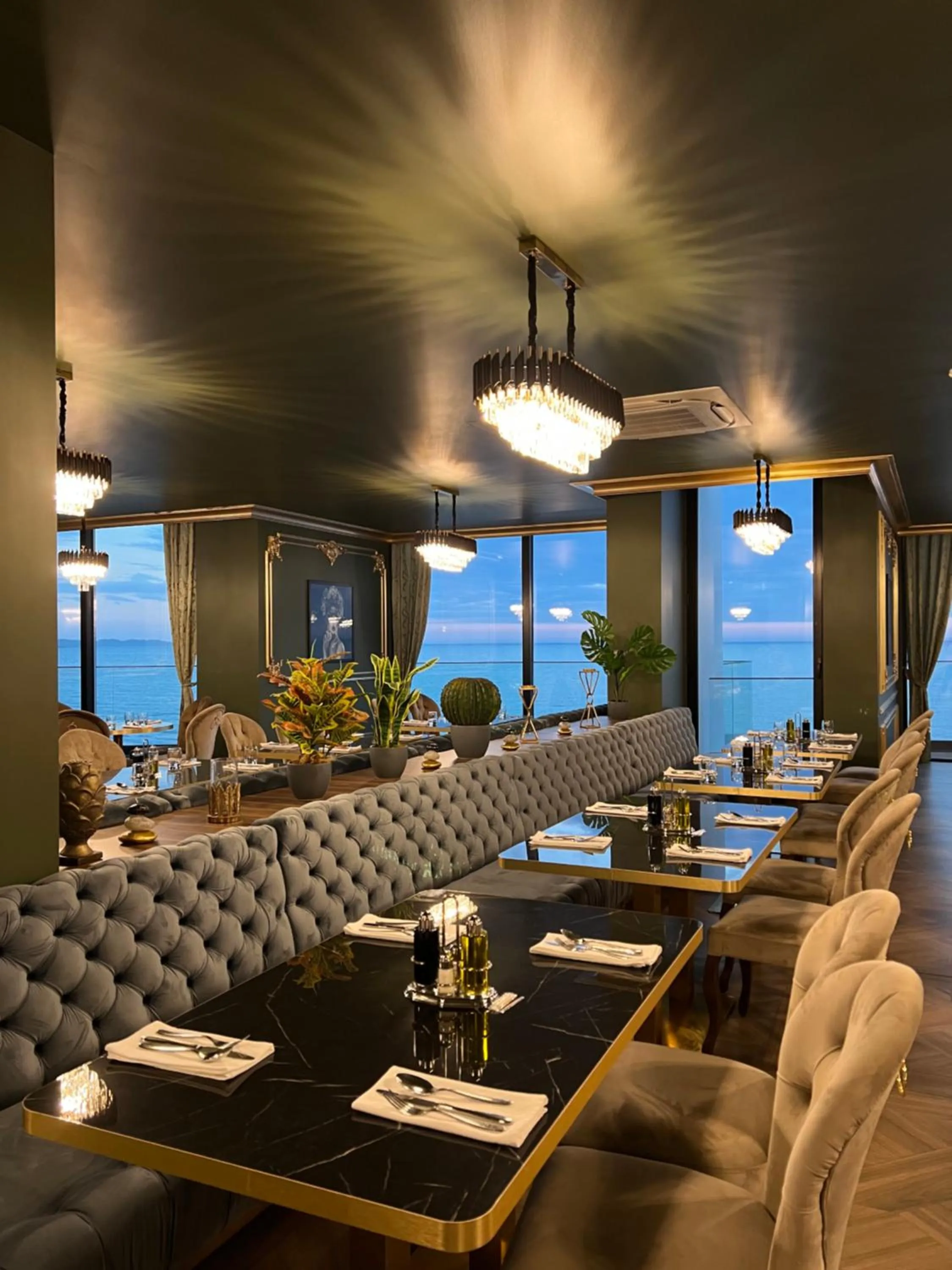 Luxury Premium Finese