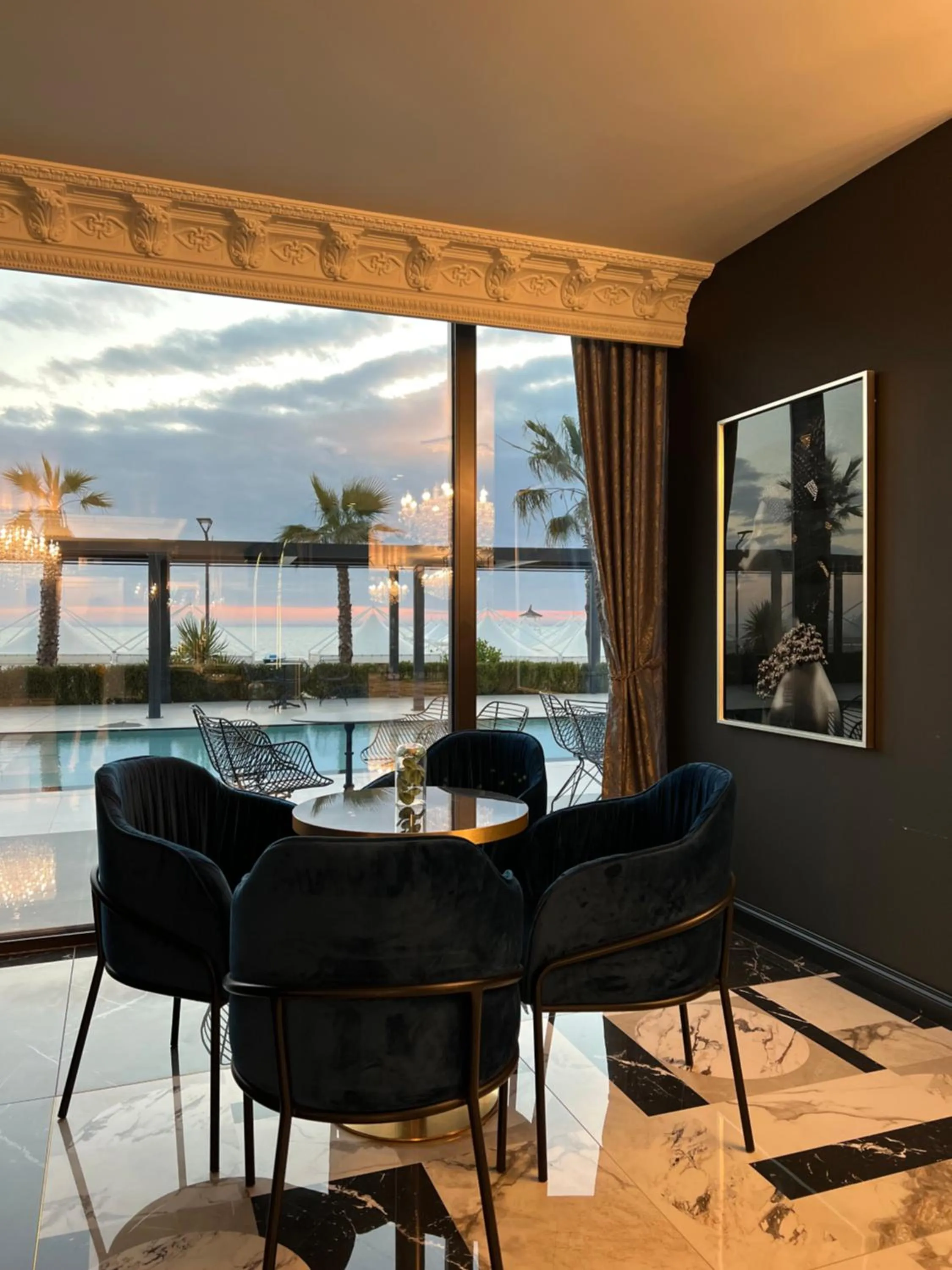 Luxury Premium Finese