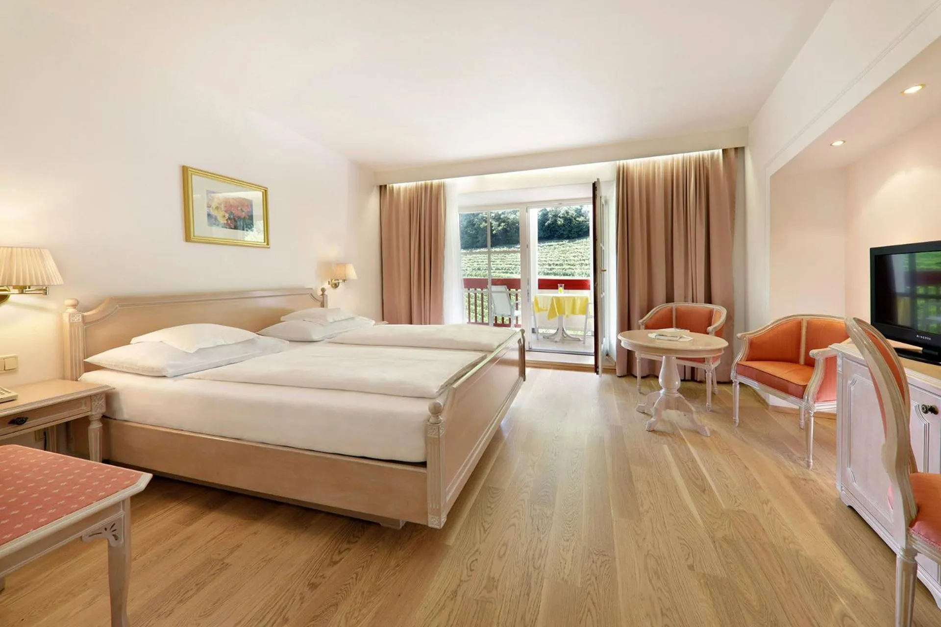 Bedroom in Hotel Mühle Mayer