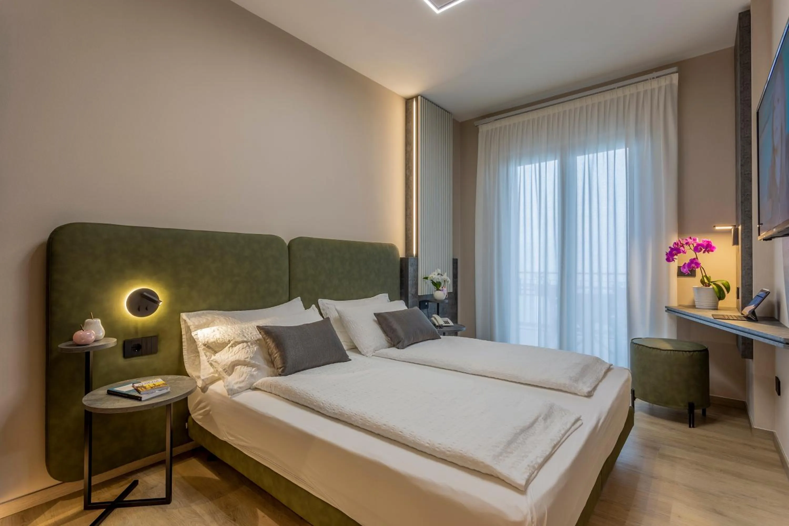 Bedroom, Bed in Hotel Veronesi