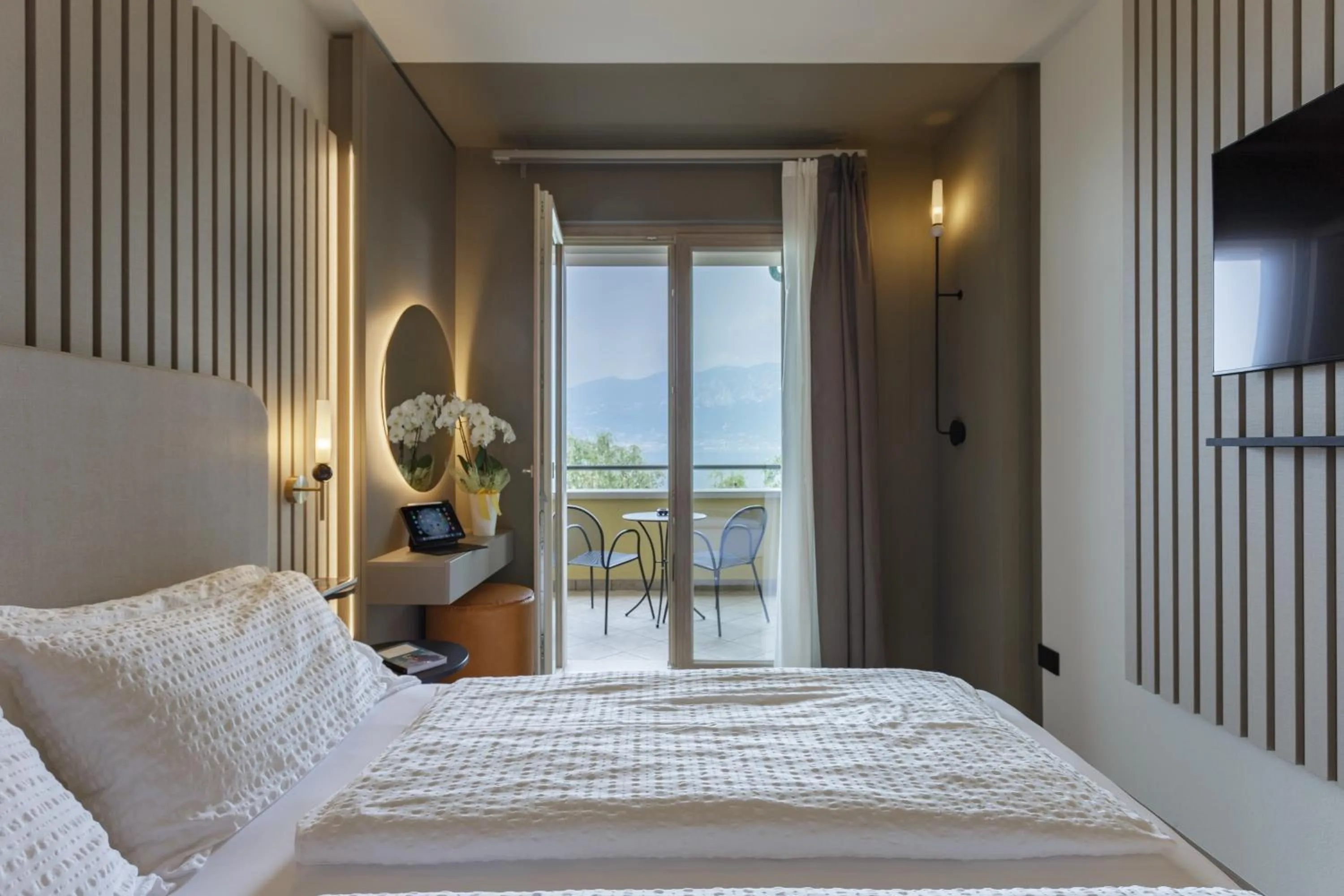 View (from property/room), Bed in Hotel Veronesi