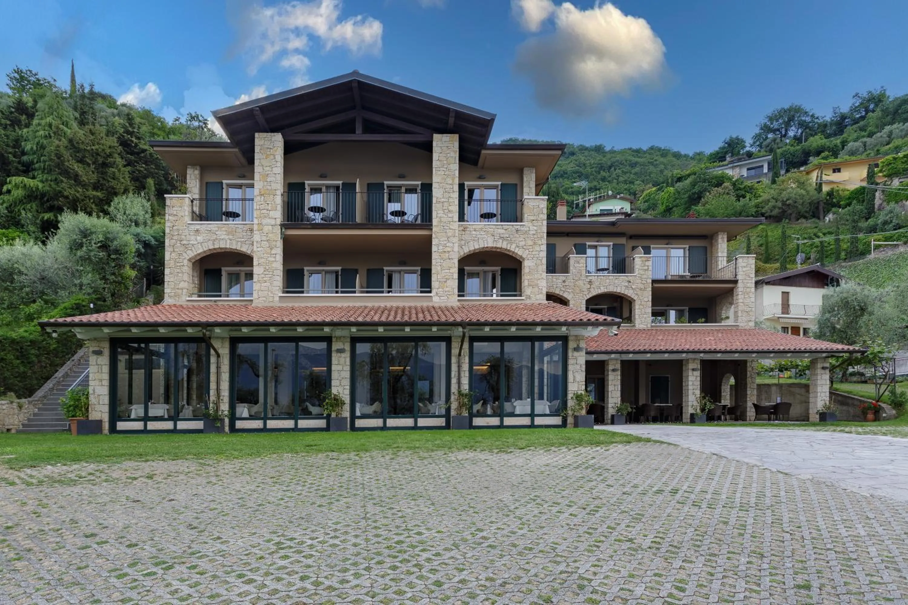 Property building in Hotel Veronesi