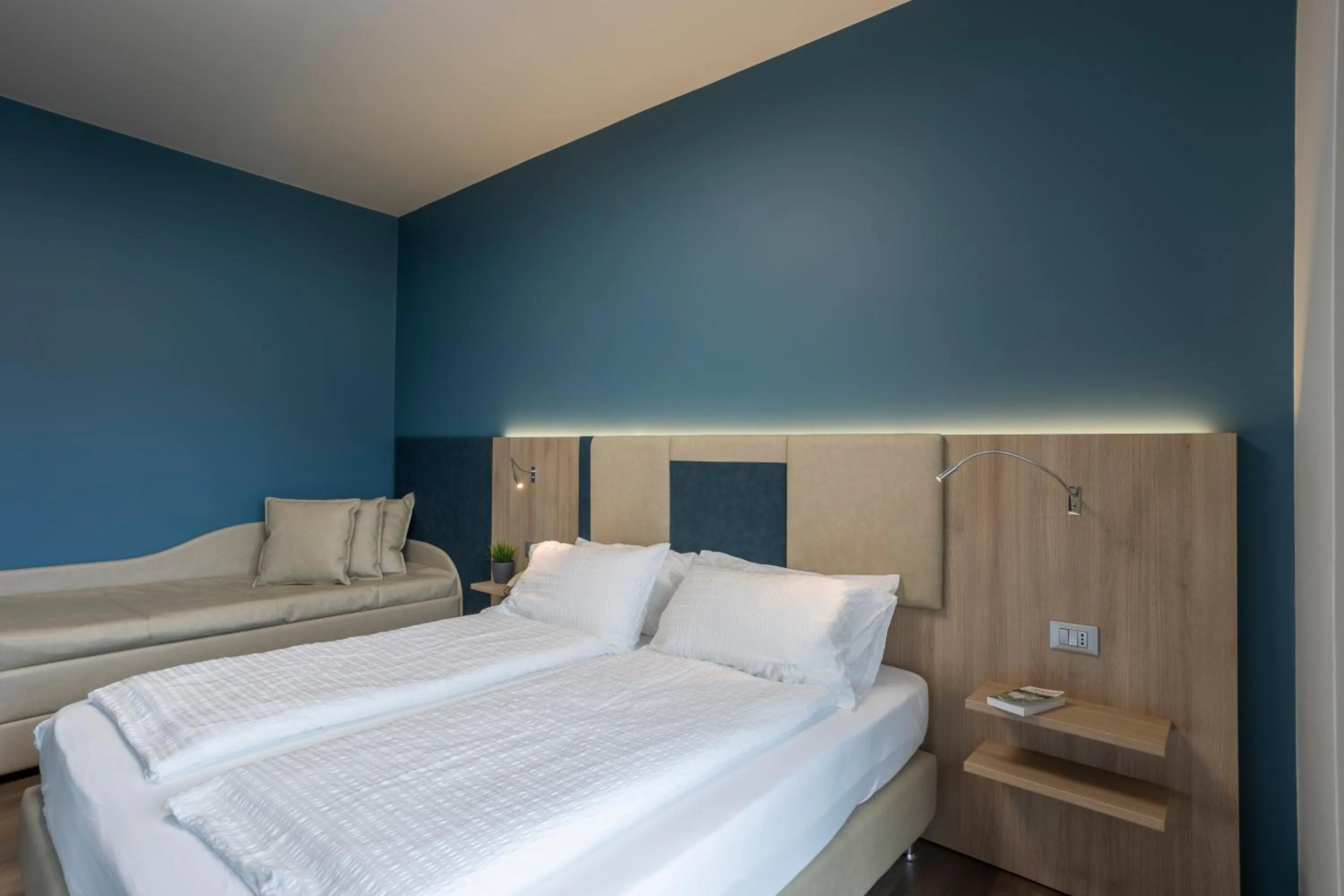 Photo of the whole room, Bed in Hotel Veronesi