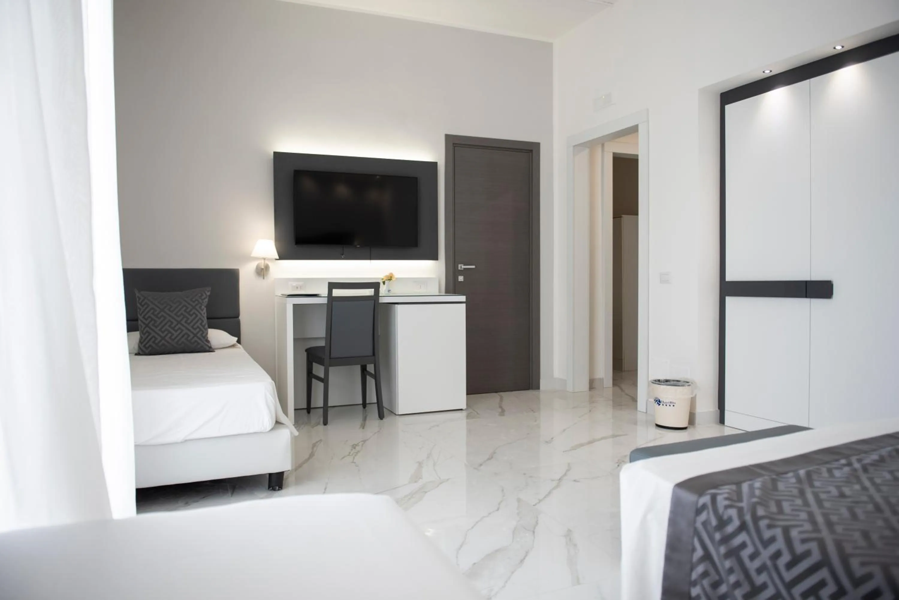 Photo of the whole room in Hotel Blu