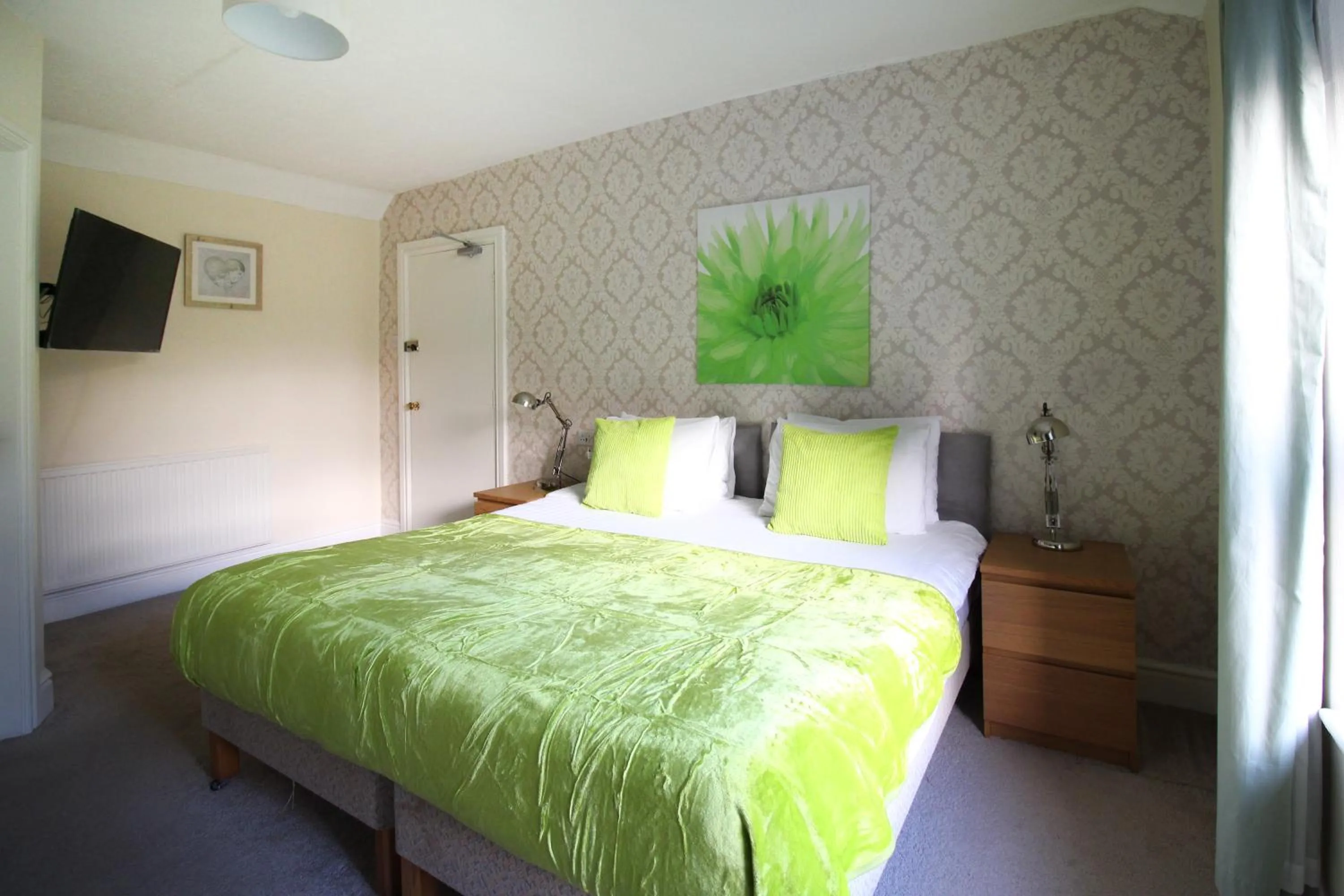 Bedroom, Bed in Newton House Hotel