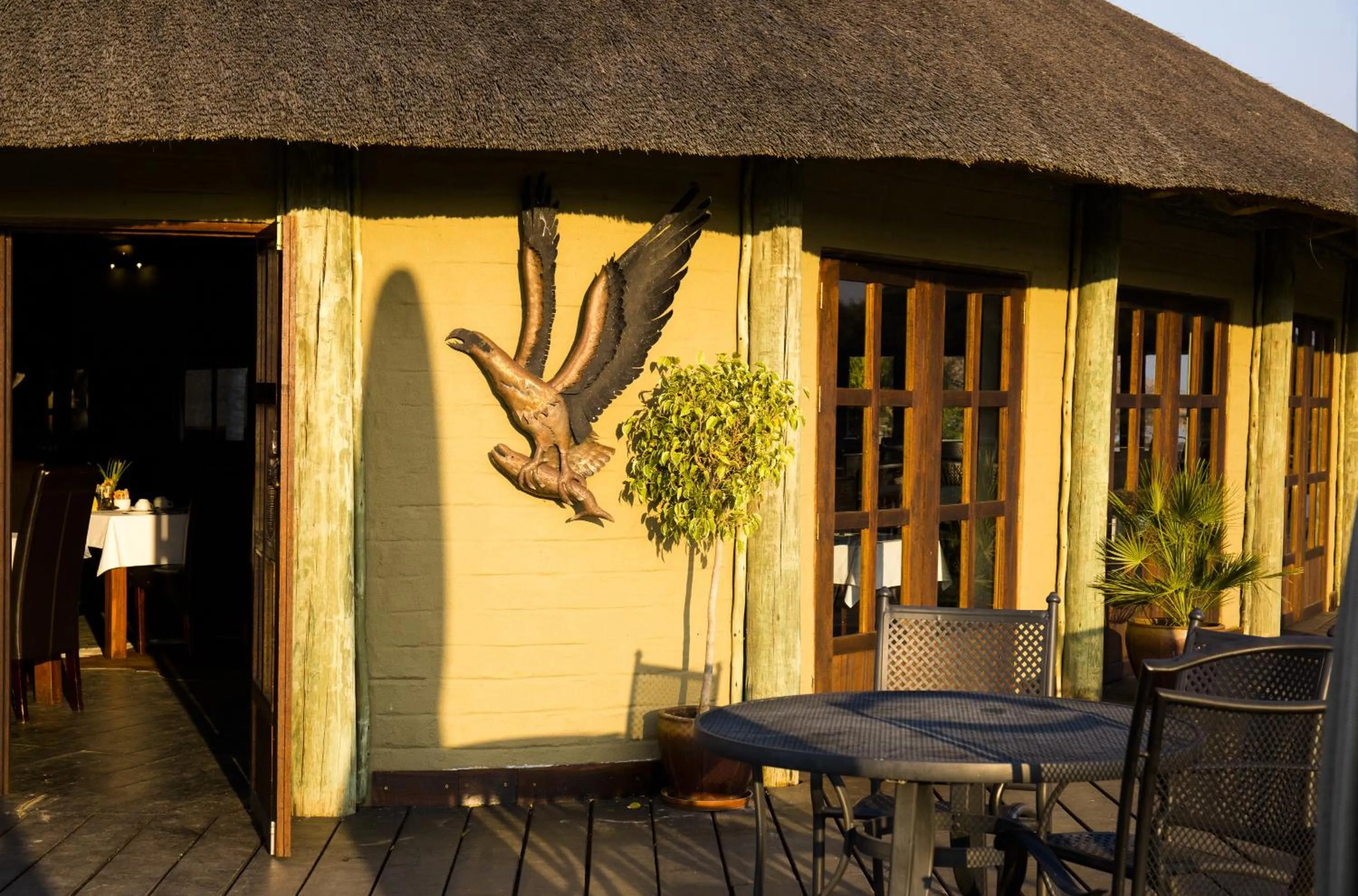 Restaurant/places to eat in Gondwana Hakusembe River Lodge