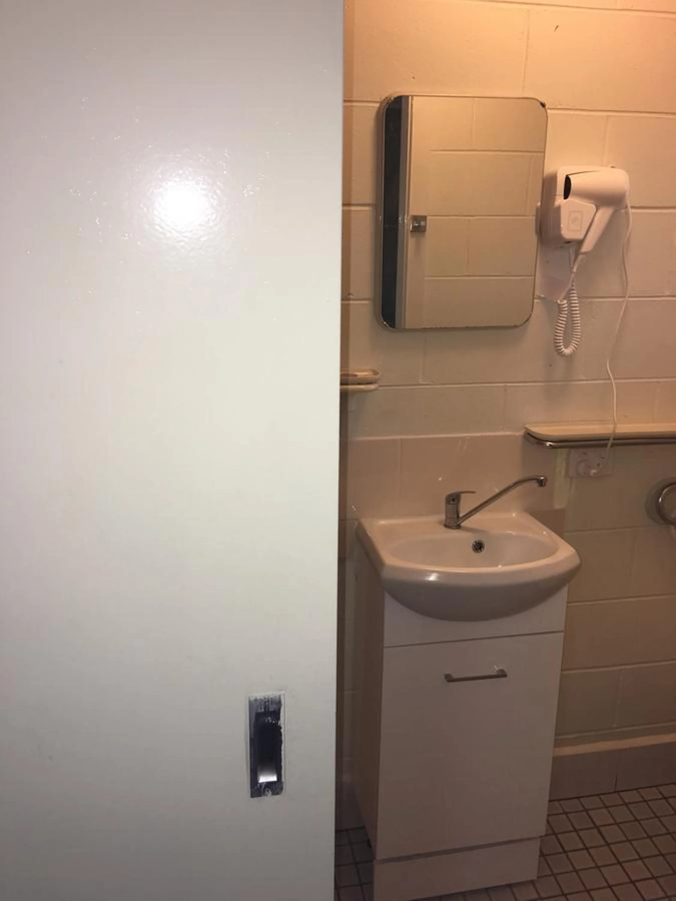 Property building in Albury Central Motel