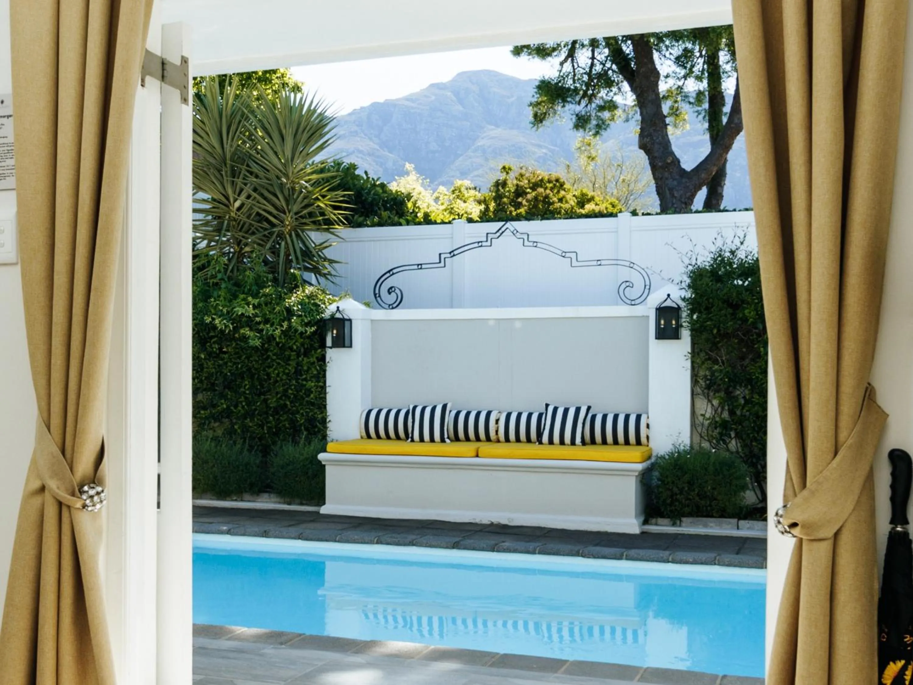 Mountain view in Fleur du Soleil Luxury Guesthouse