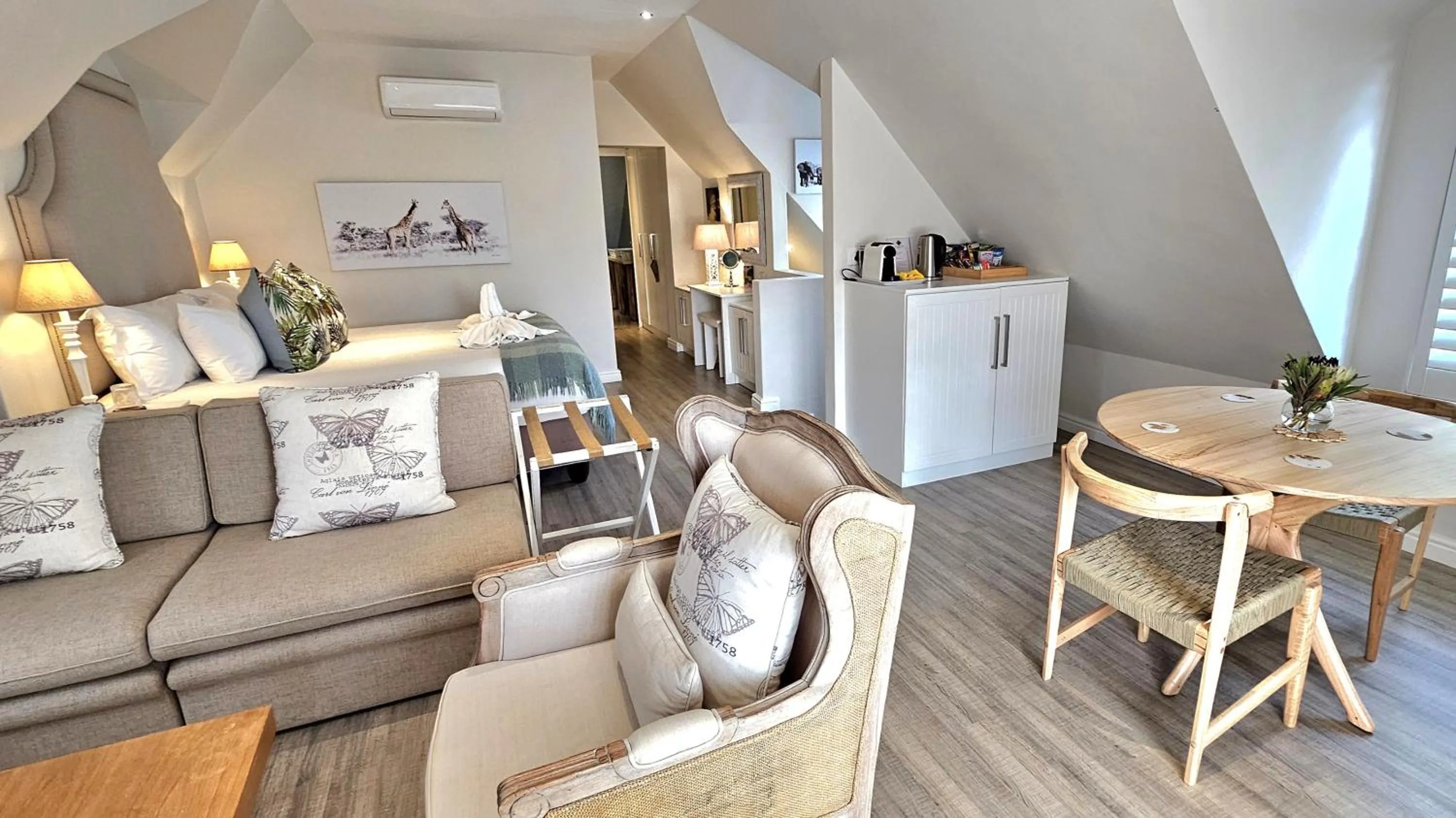 Coffee/tea facilities in Fleur du Soleil Luxury Guesthouse