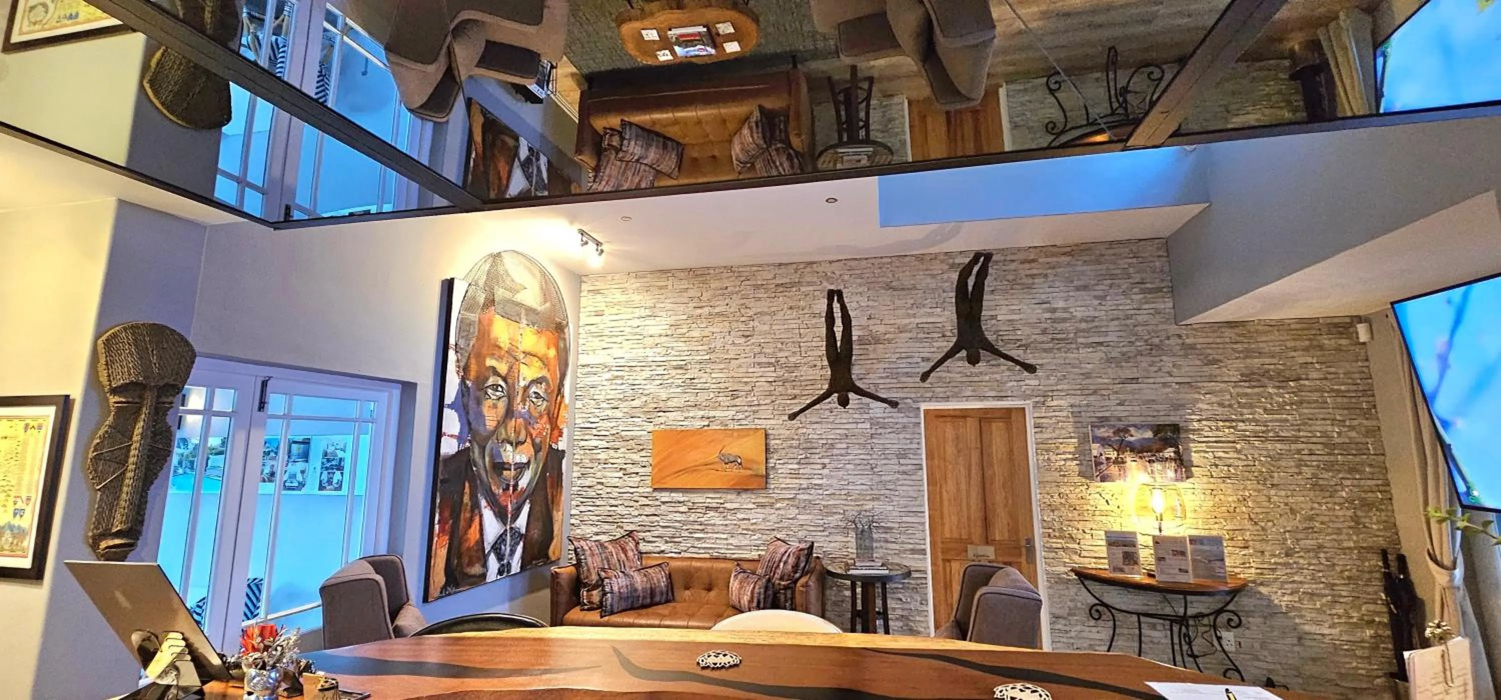 Lounge or bar in Fleur du Soleil Luxury Guesthouse