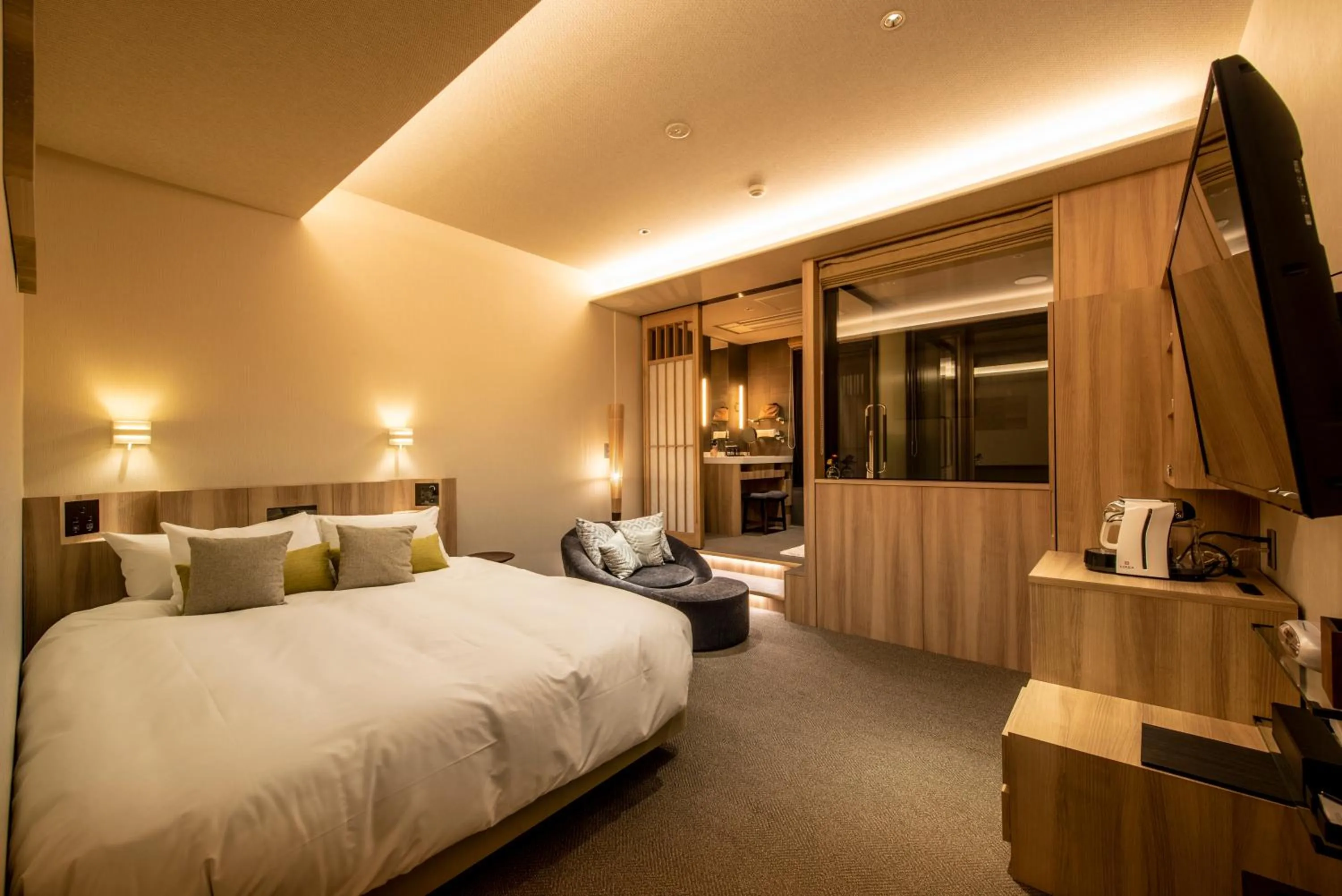 Photo of the whole room, Bed in Hotel Premium Lake TOYA
